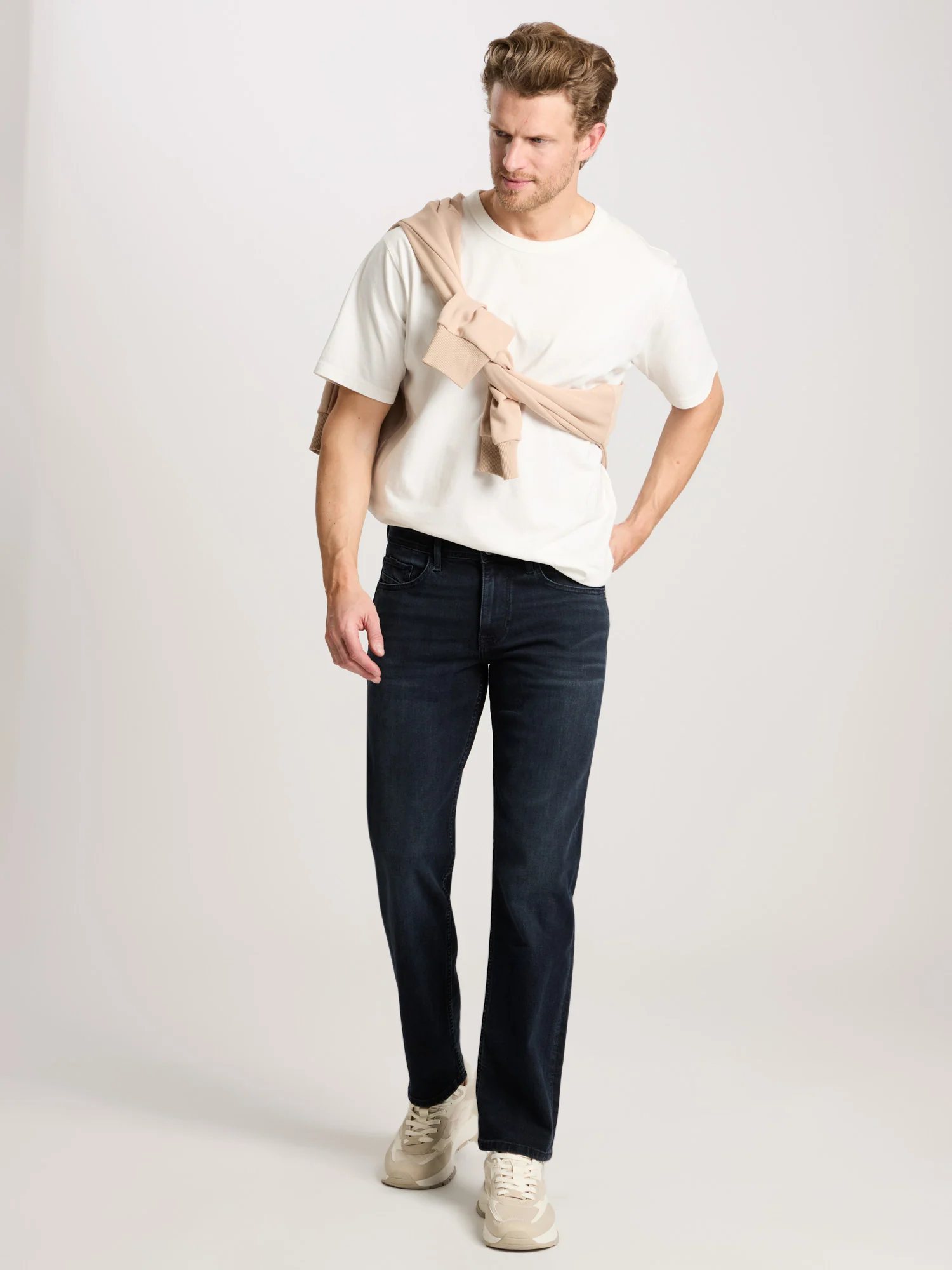 E_161_273_cross_jeans_null_3-webp