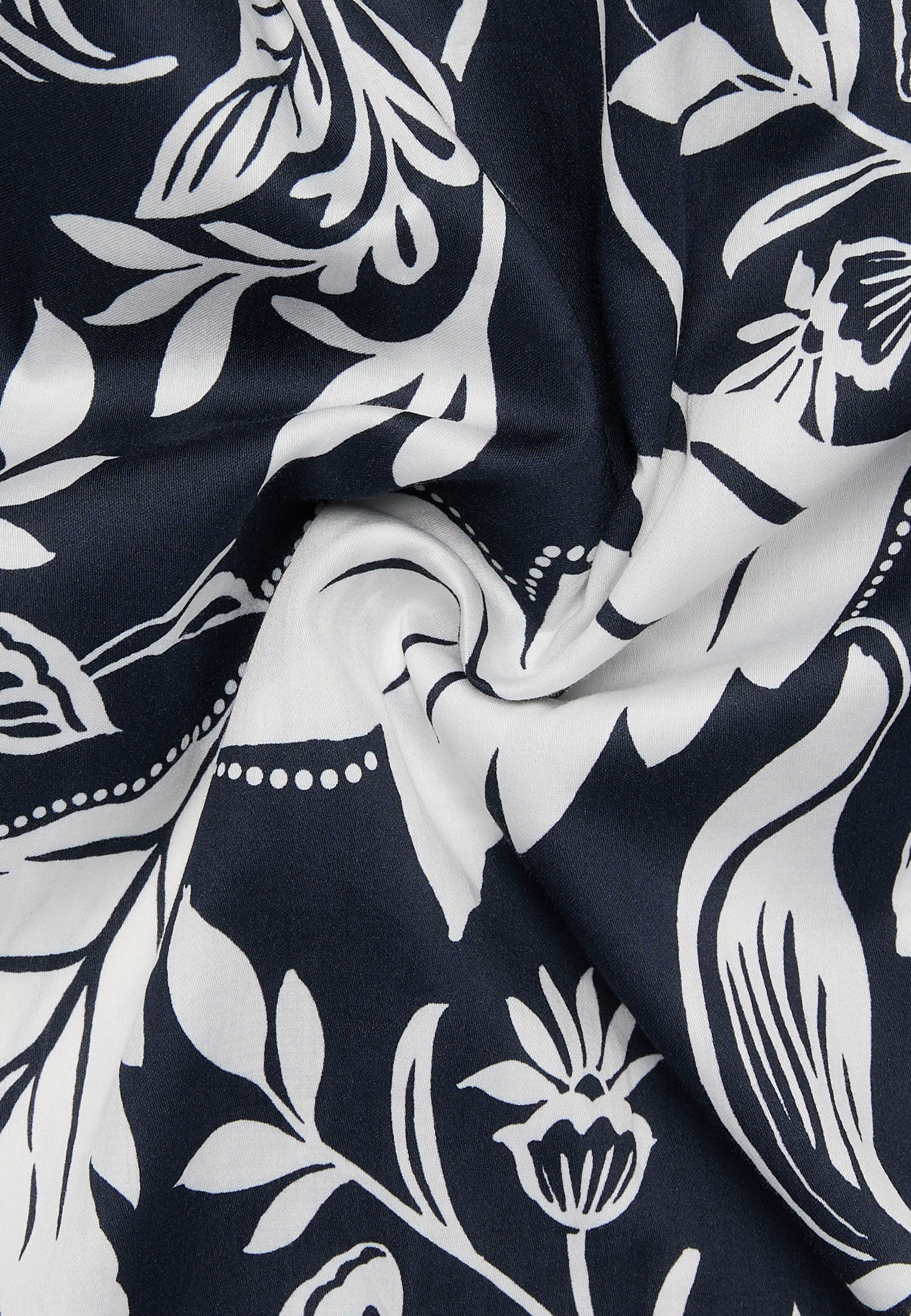 ETERNA_fall_winter-2025_01_2BL04303-7609_19D939-_5-jpg