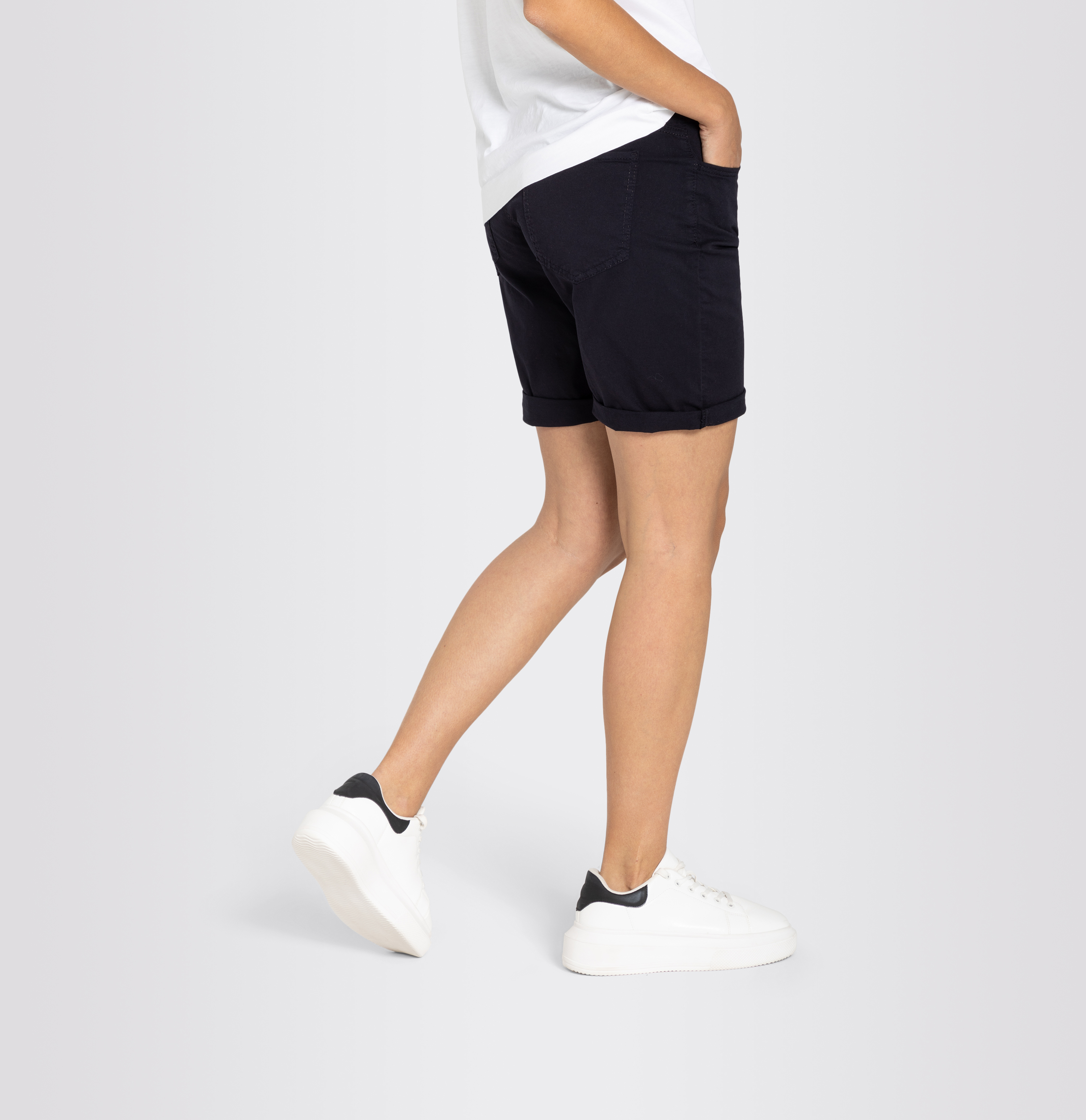 MAC_Summer-2025_198R_2387-00-0415-198R_2-jpg