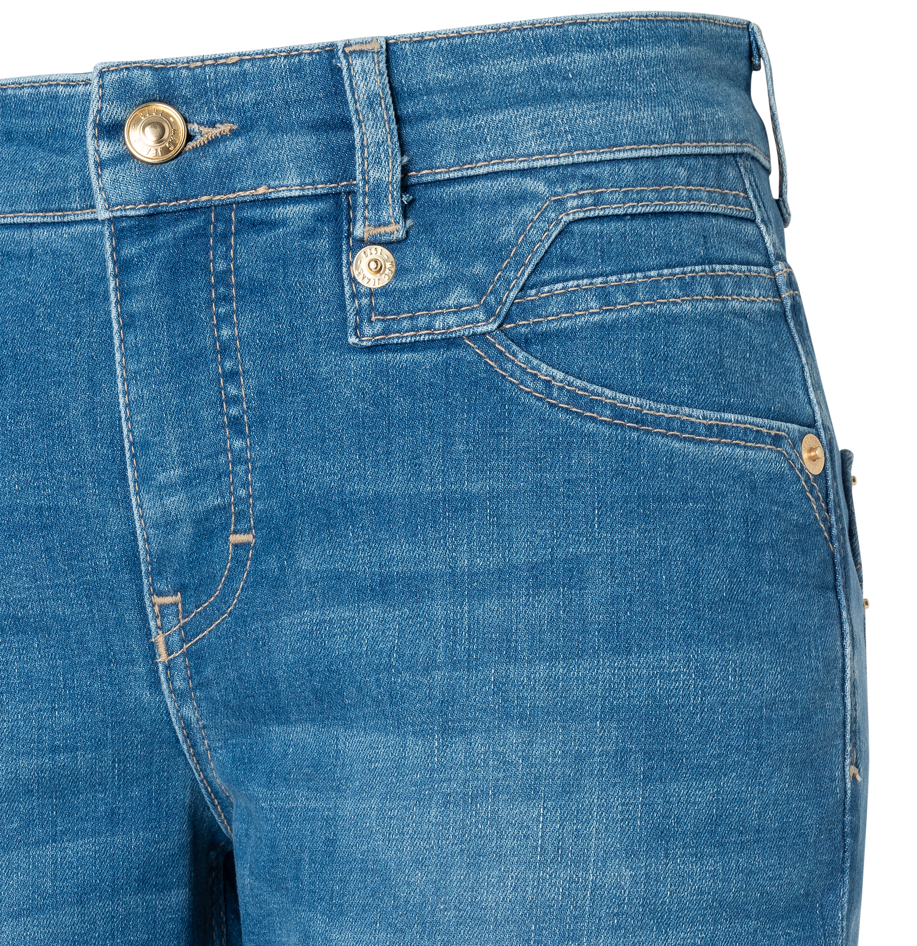 MAC_Spring-2025_D514_5703-90-0389L-D514_7-jpg