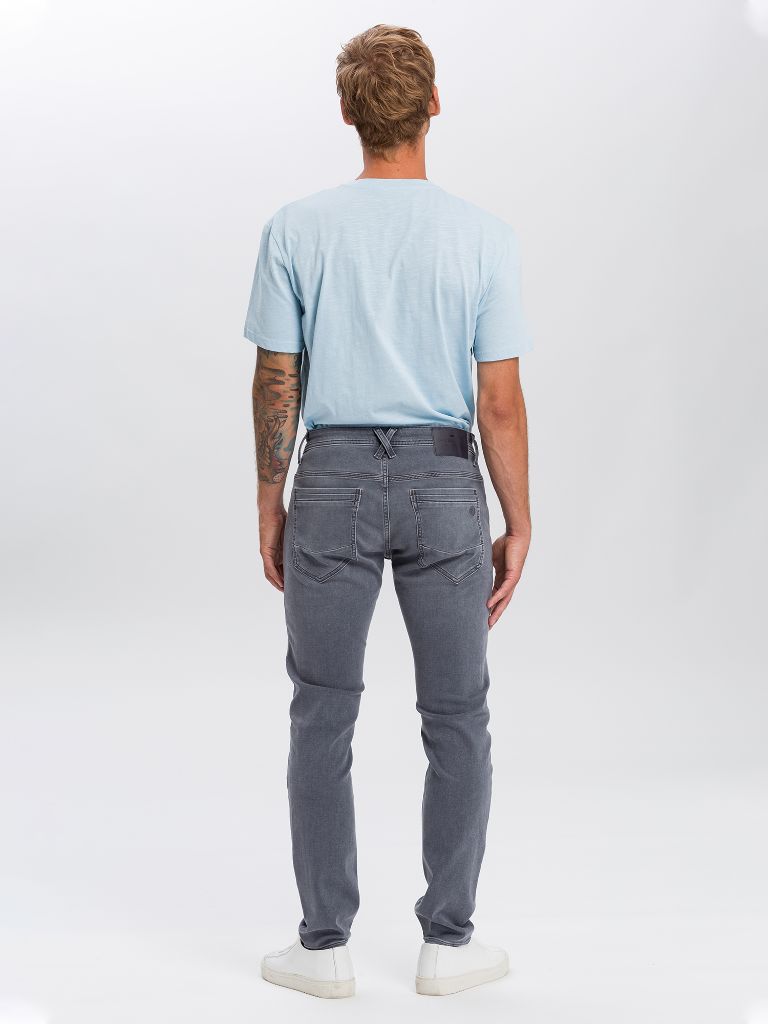 E_197_022_cross_jeans_null_2