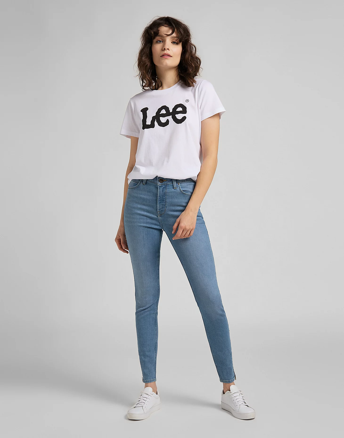 LEEwhiteteeWOMEN3-webp