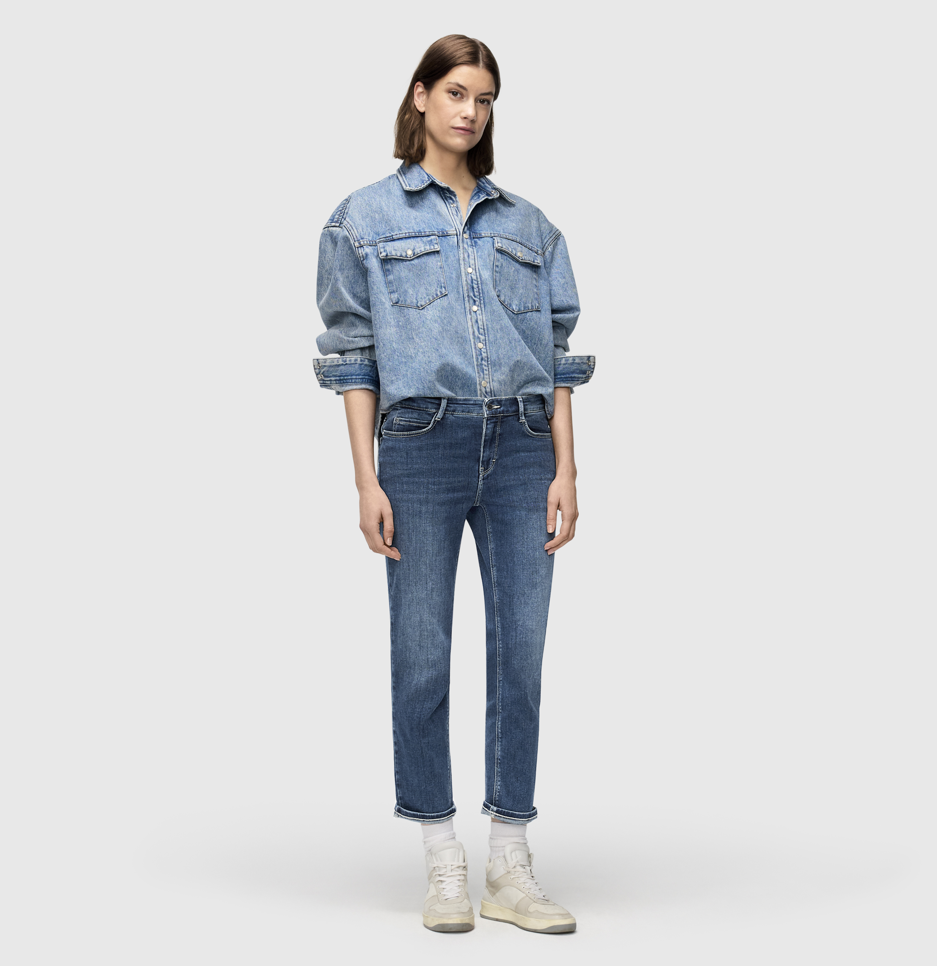 MAC_Early-Autumn-2025_D653_5481-90-0357L-D653_11-jpg