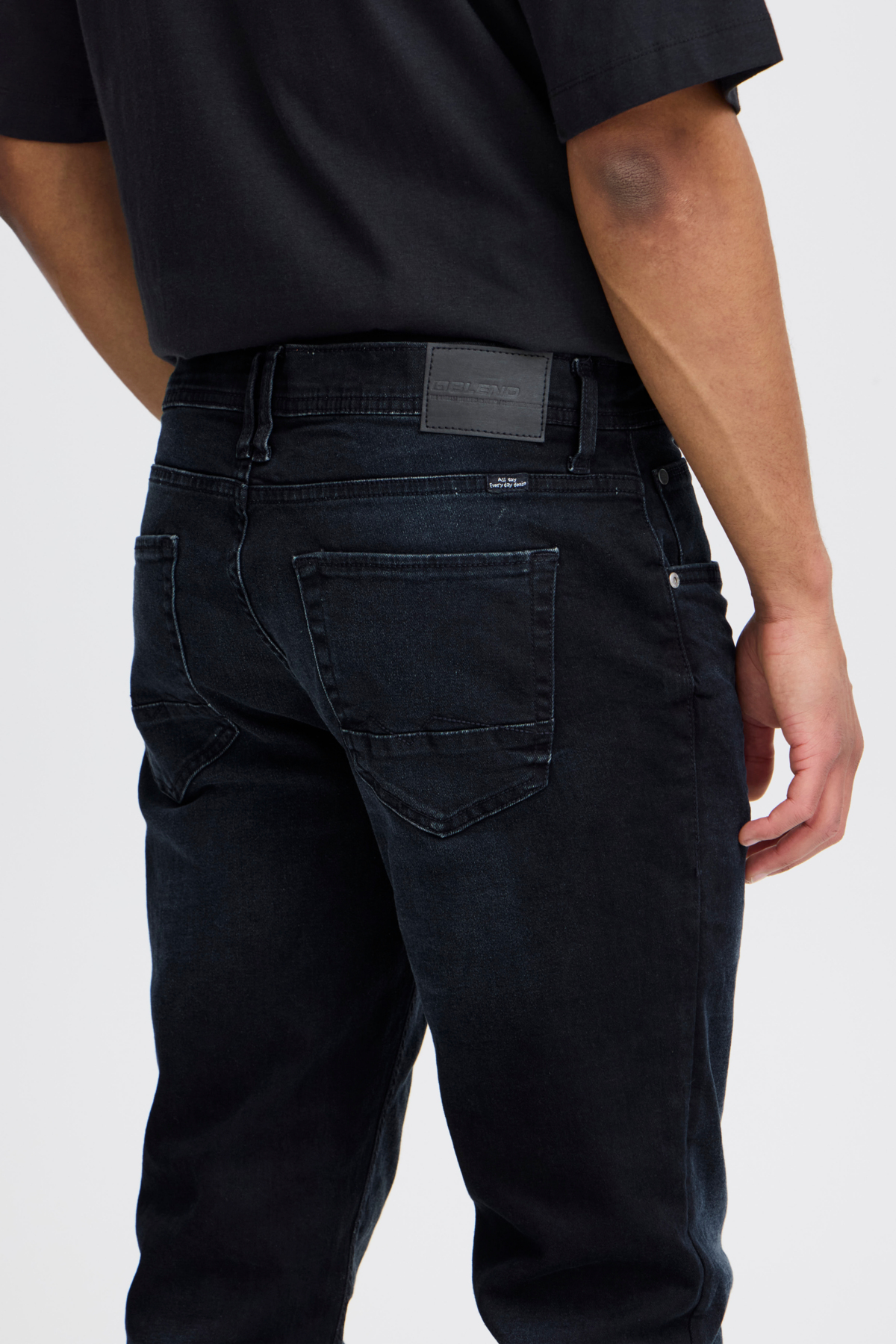 20713302_200298_360-jpg