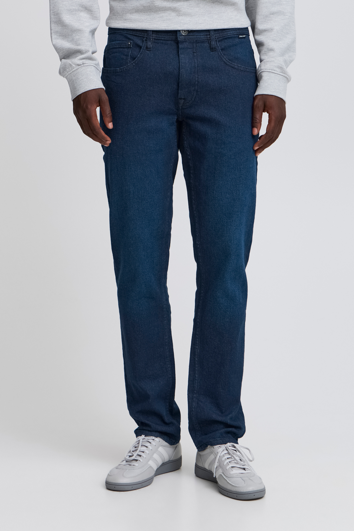 20715710_203280_500-jpg