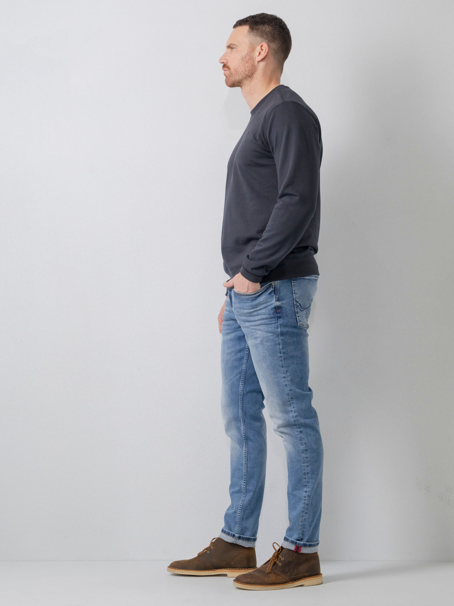 Petrol-Indus_NOOS-NOOS_5701_RUSSEL_4-jpg