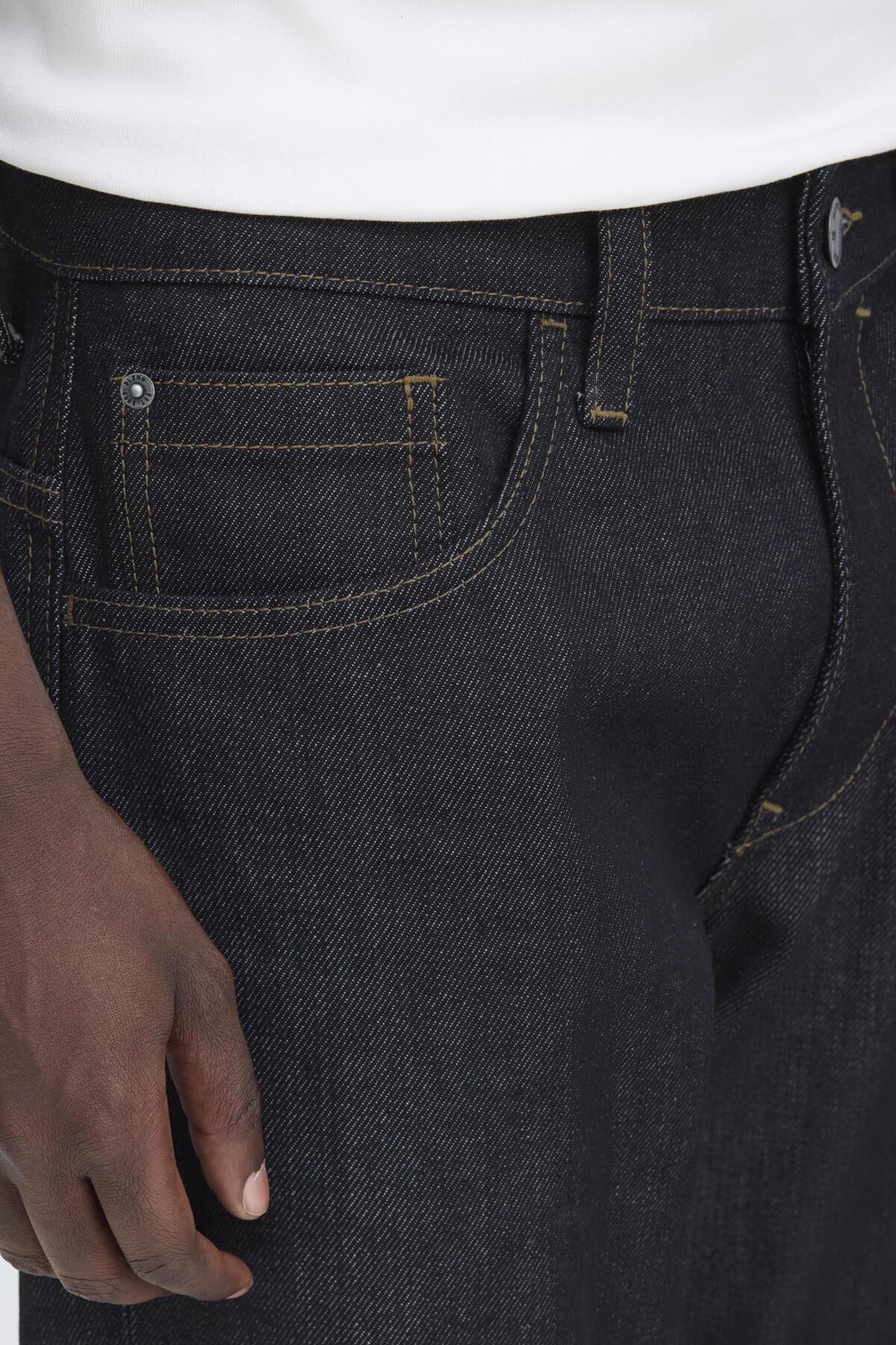 20720289_205416_350-jpeg