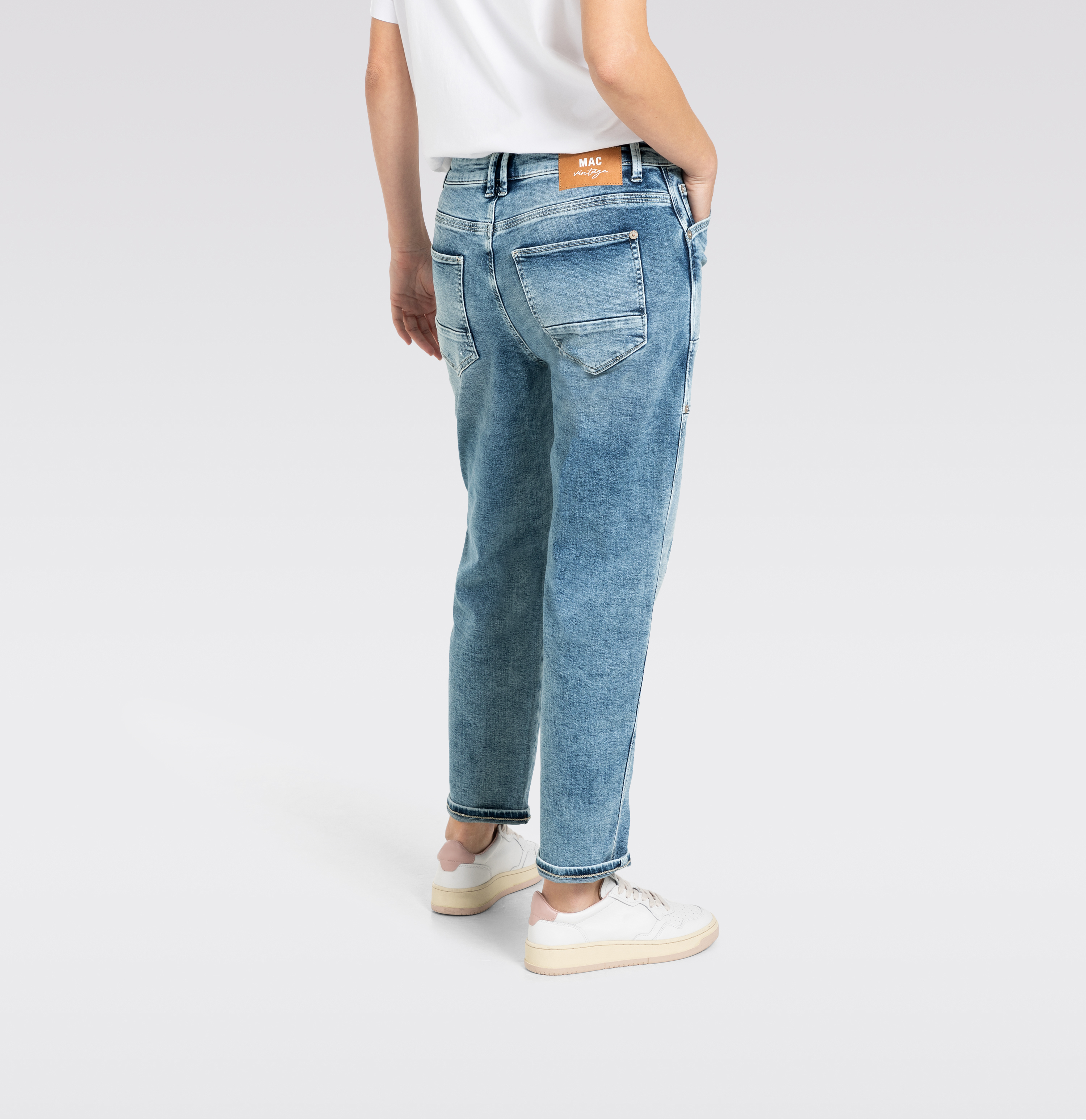 MAC_Spring-2025_D475_2803-90-0333L-D475_10-jpg