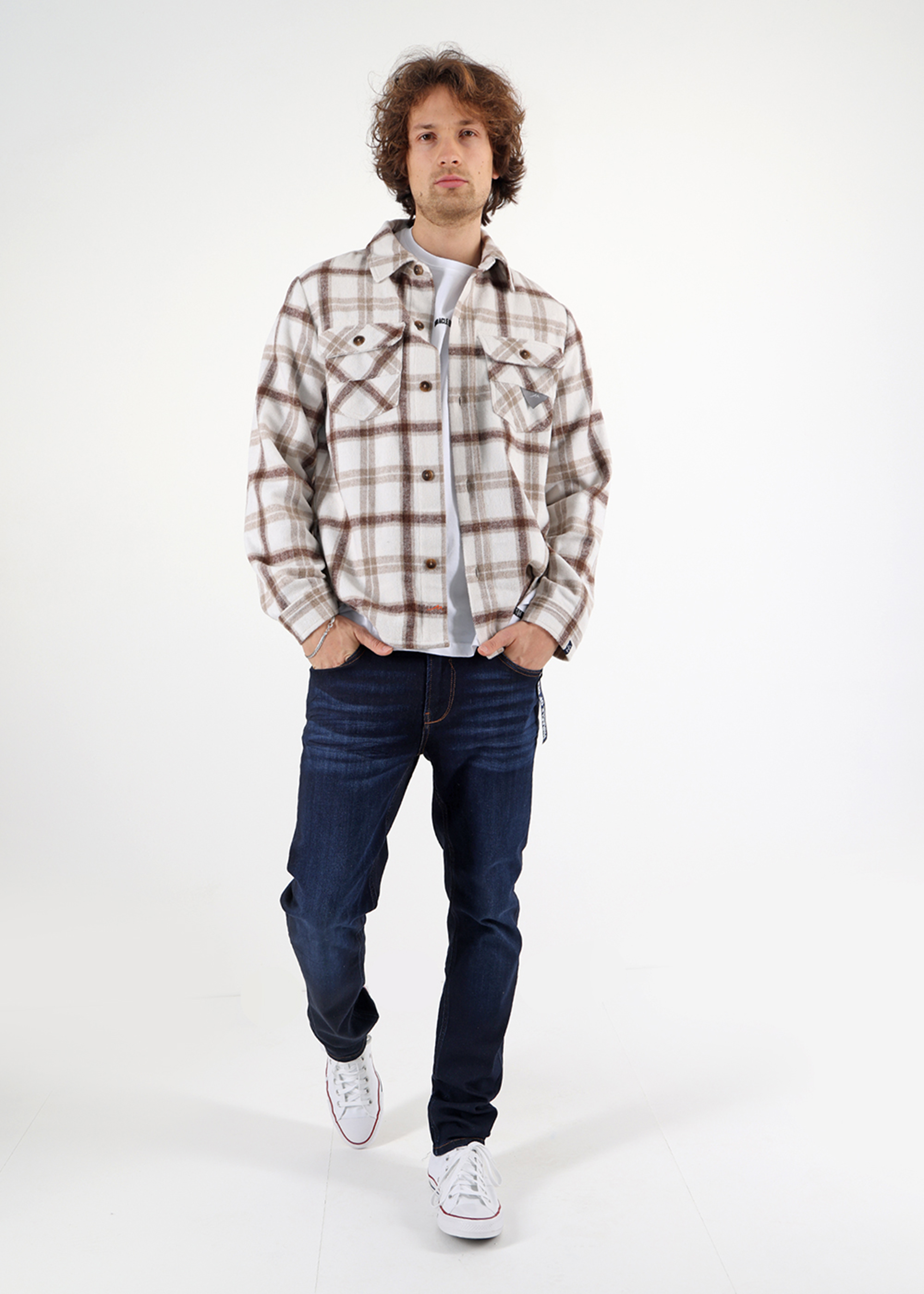 au23_1002_3377_30-jpg