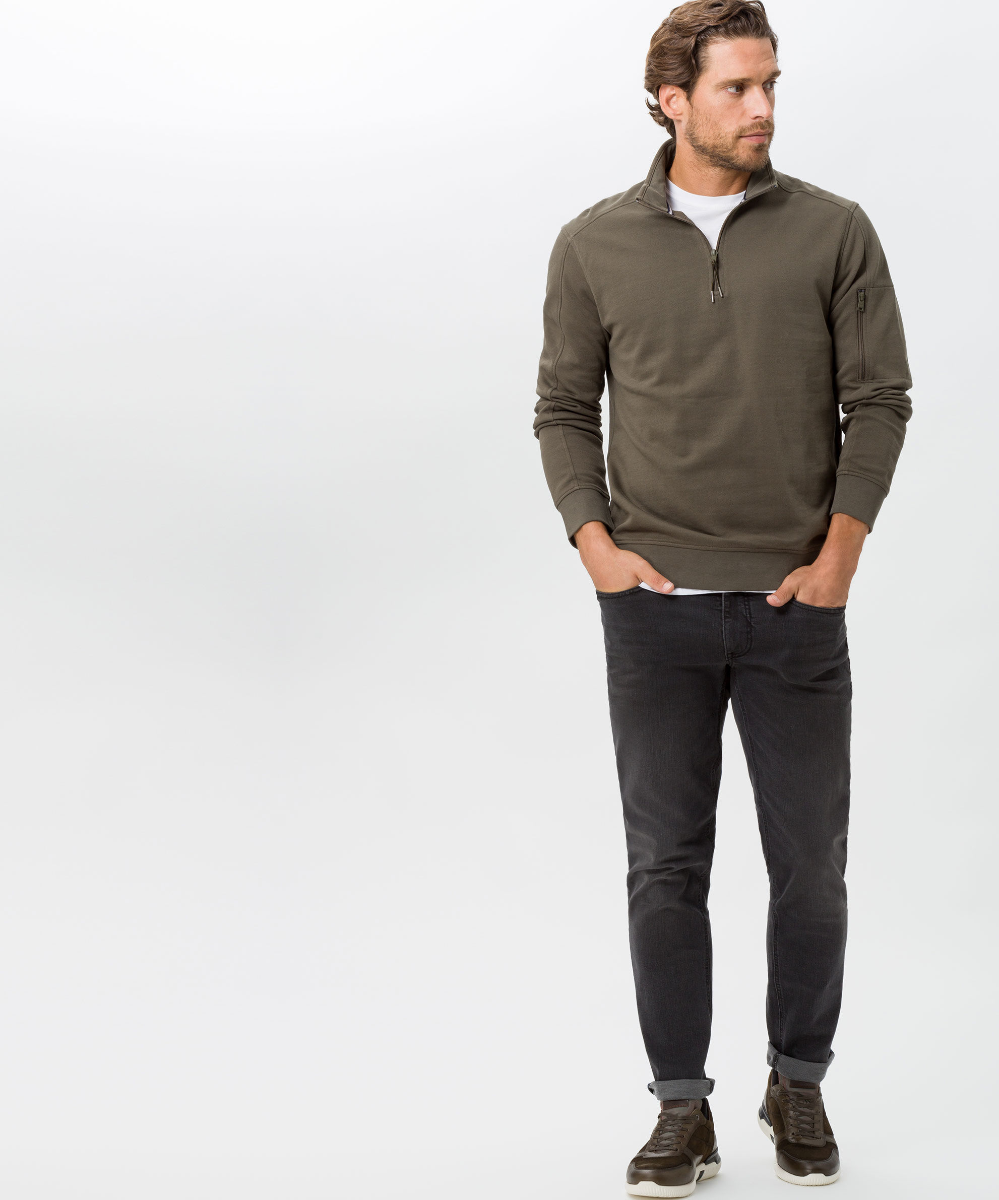 BRAX_221_05_856604_7960820_3