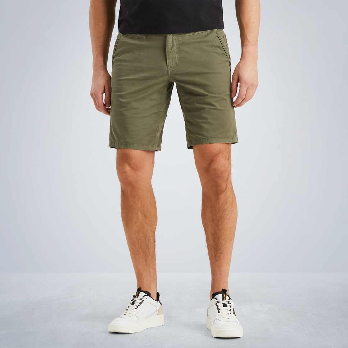 PSH2504663-6149_model_1-jpg PME LEGEND AMERICAN CLASSIC CHINO SHORTS grün PSH2504663-6149