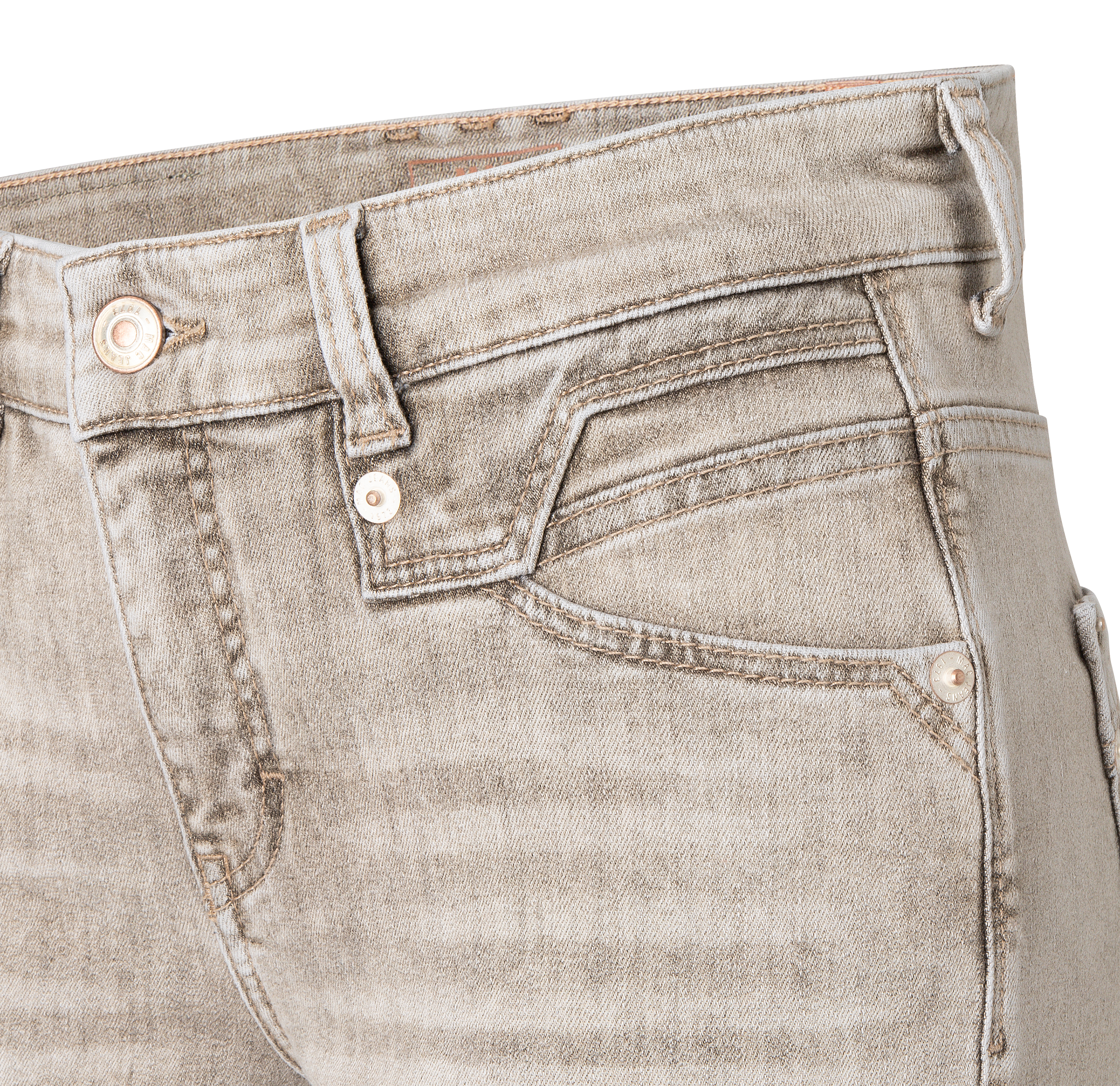 MAC_Autumn-2024_D092_5703-90-0389L-D092_8-jpg-dDrv