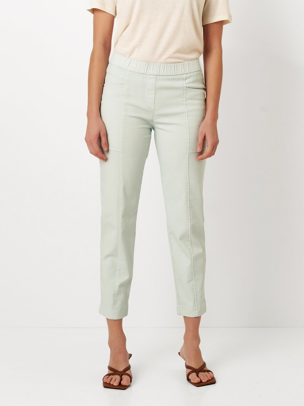 TONI_FS25-NOS_060_27-361805-21_2-jpg