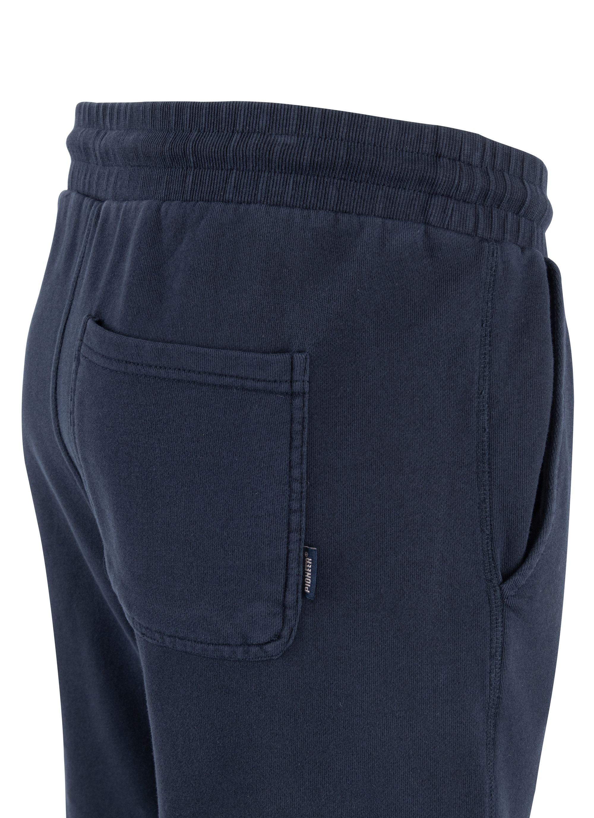 4069299999965_003-jpg