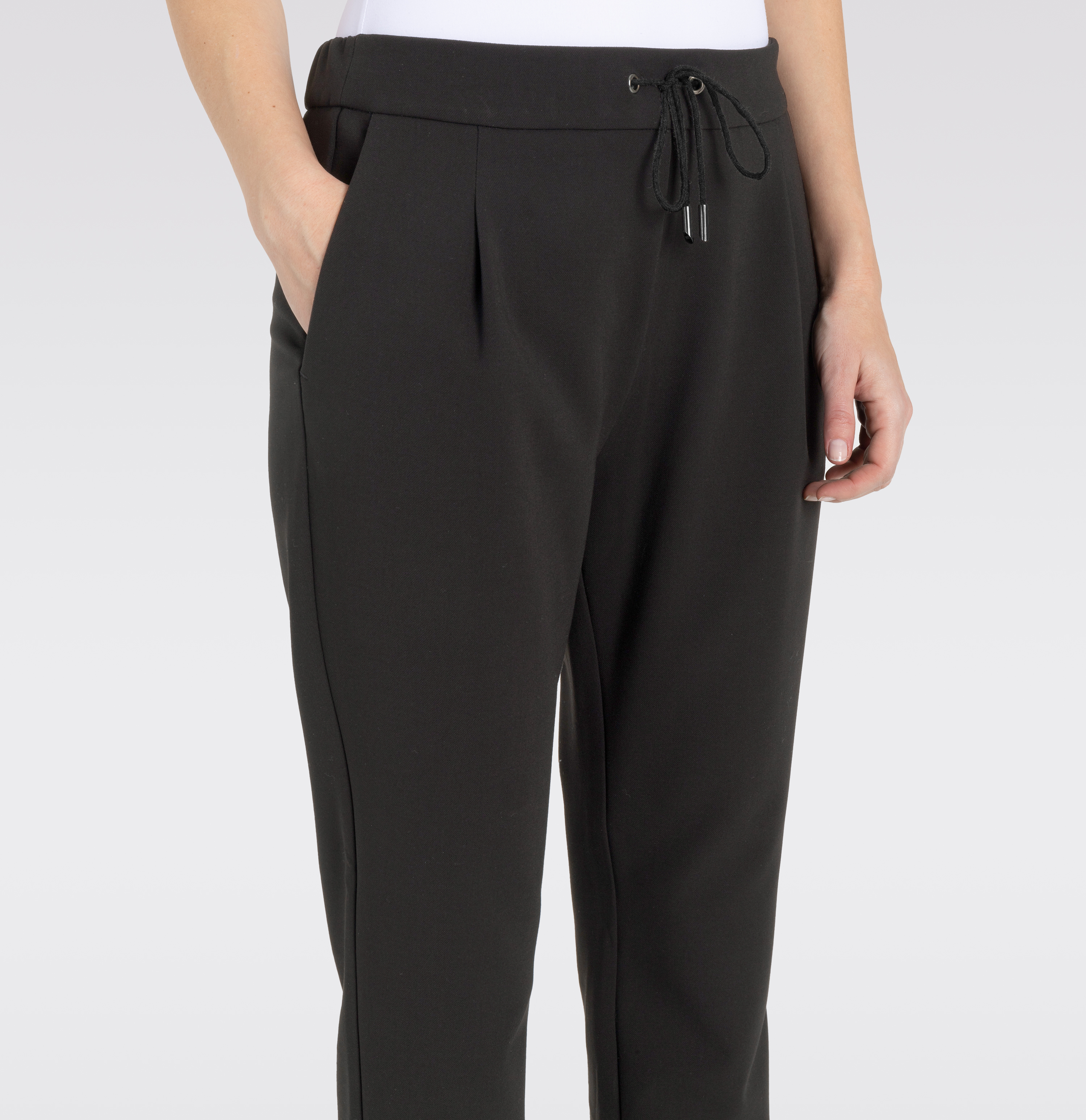 MAC_Autumn-2024_090_3002-00-0138L-090_9-jpg