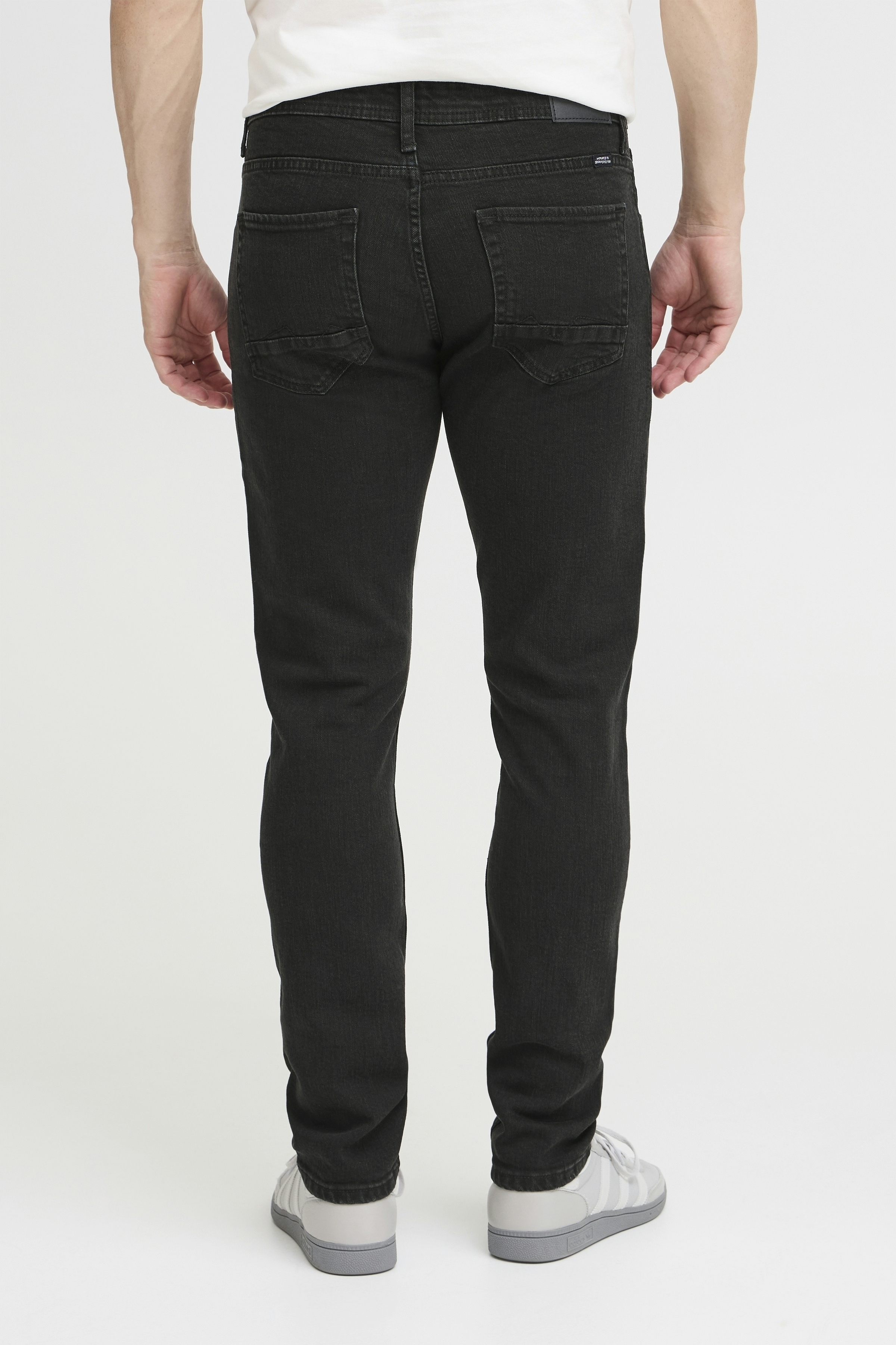 Blend_NOOS_200297_20718500-200297_4-jpg