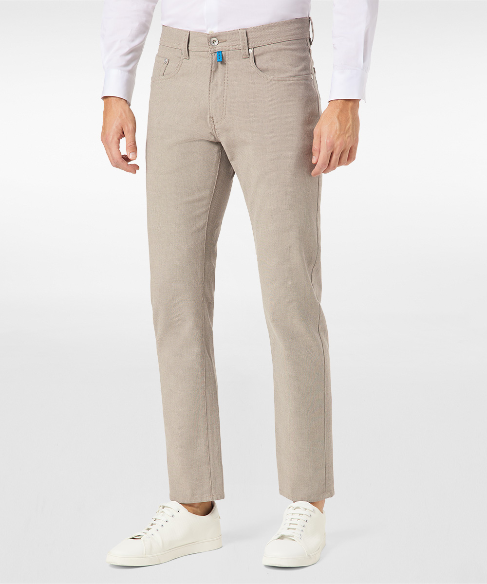 Pierre-Cardi_0000_25_0345400004100-25