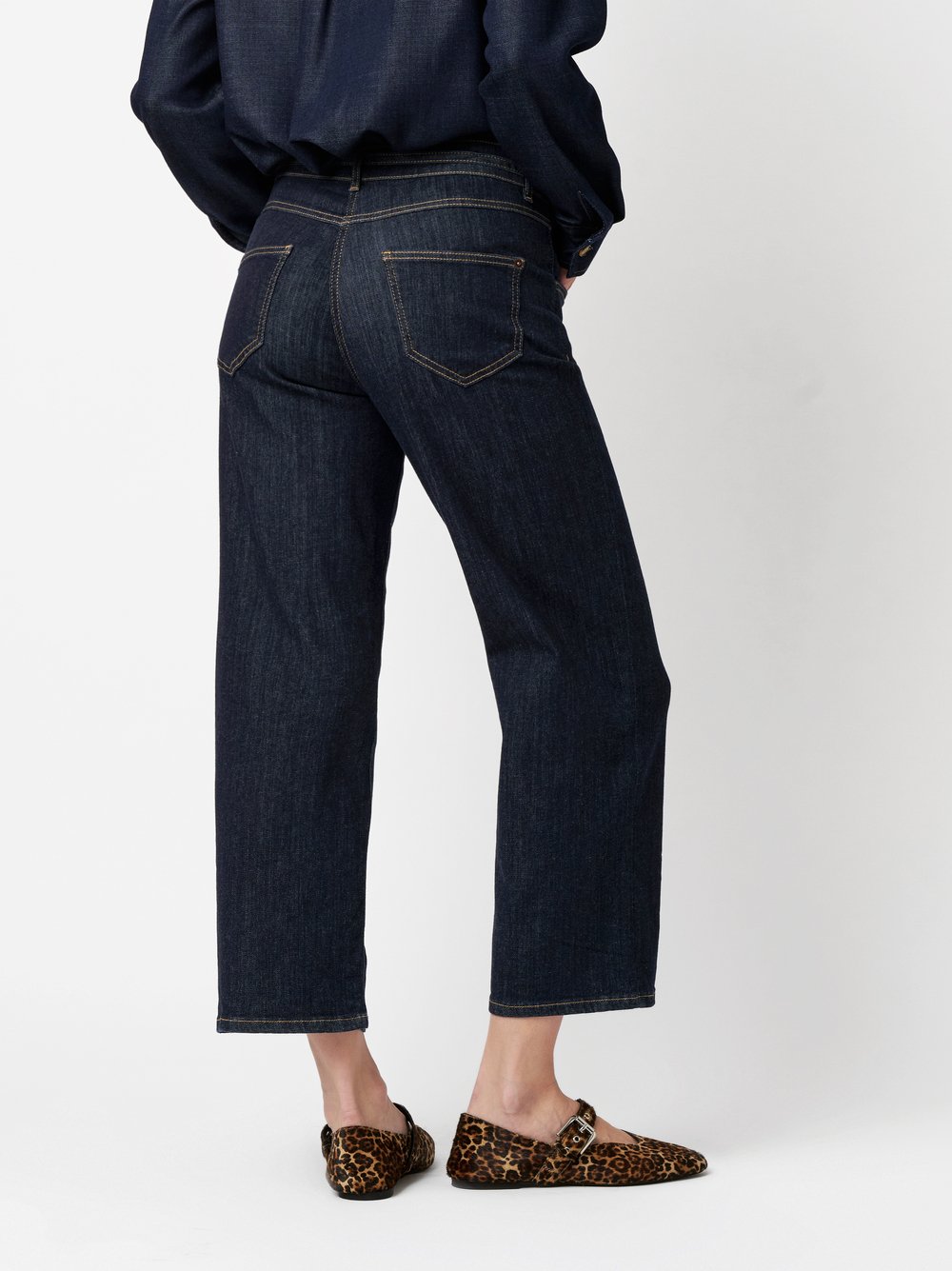 TONI_HW25-NOS_591_12-941125-30_3-jpg