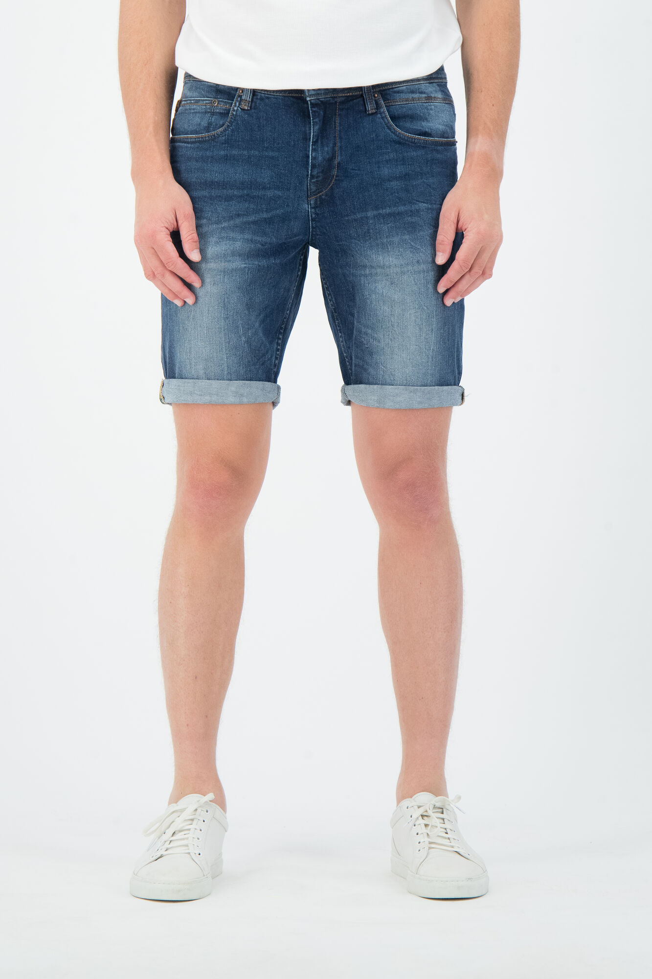 12304-onmodel-front-2000-33fc2f5f