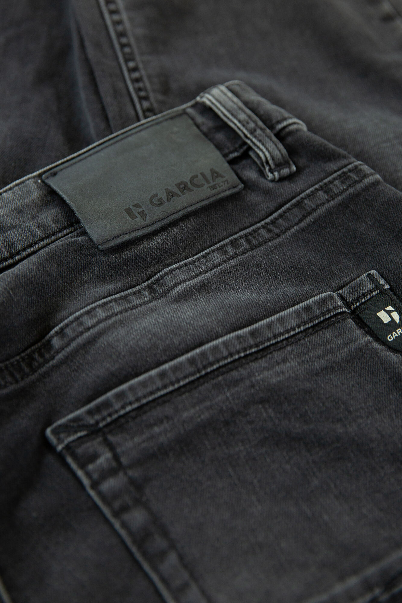 611-2881-flatshots-detail-2000-3438c344