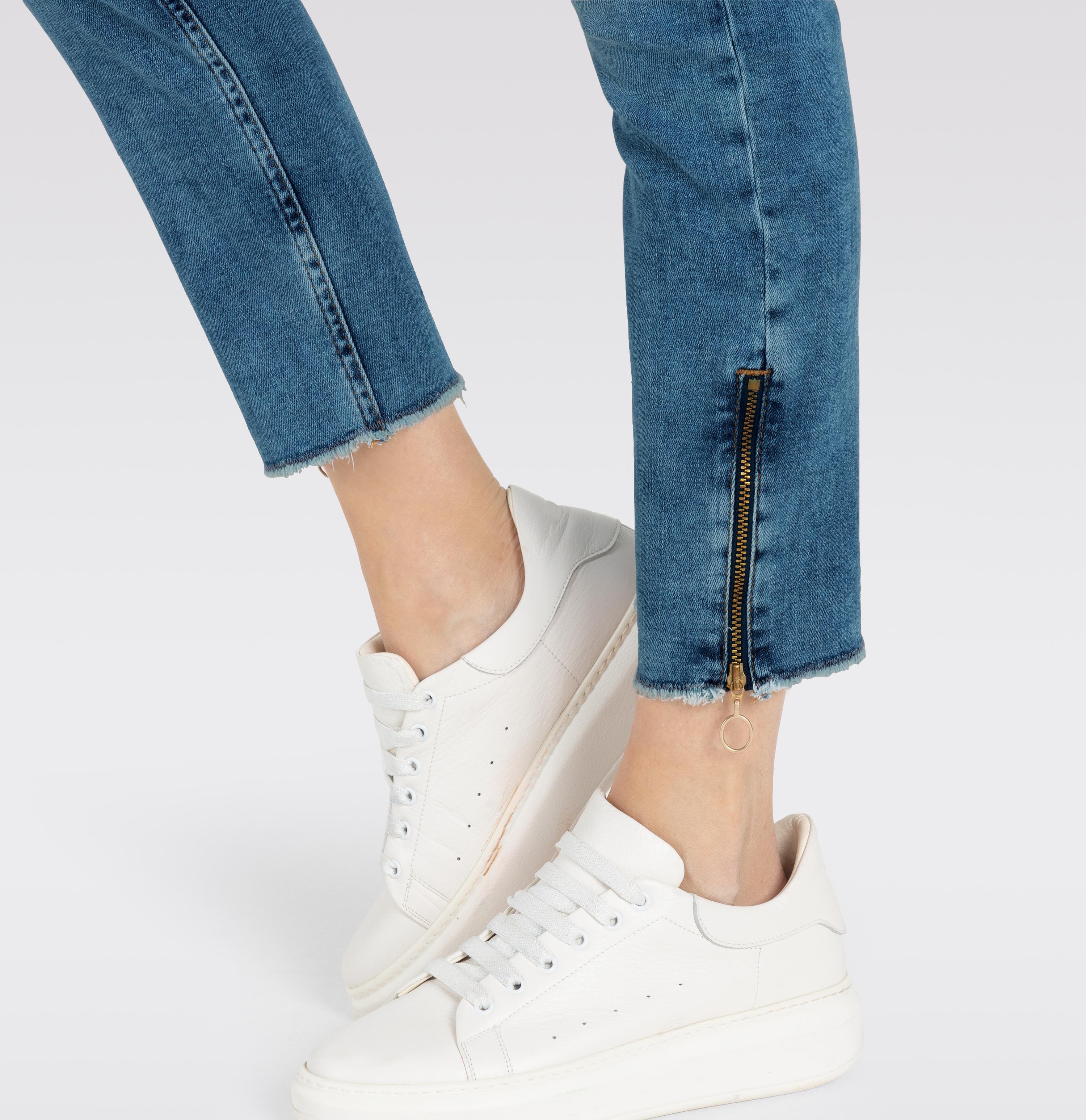 kol_10_5755-90-0389l_d415_12-jpg