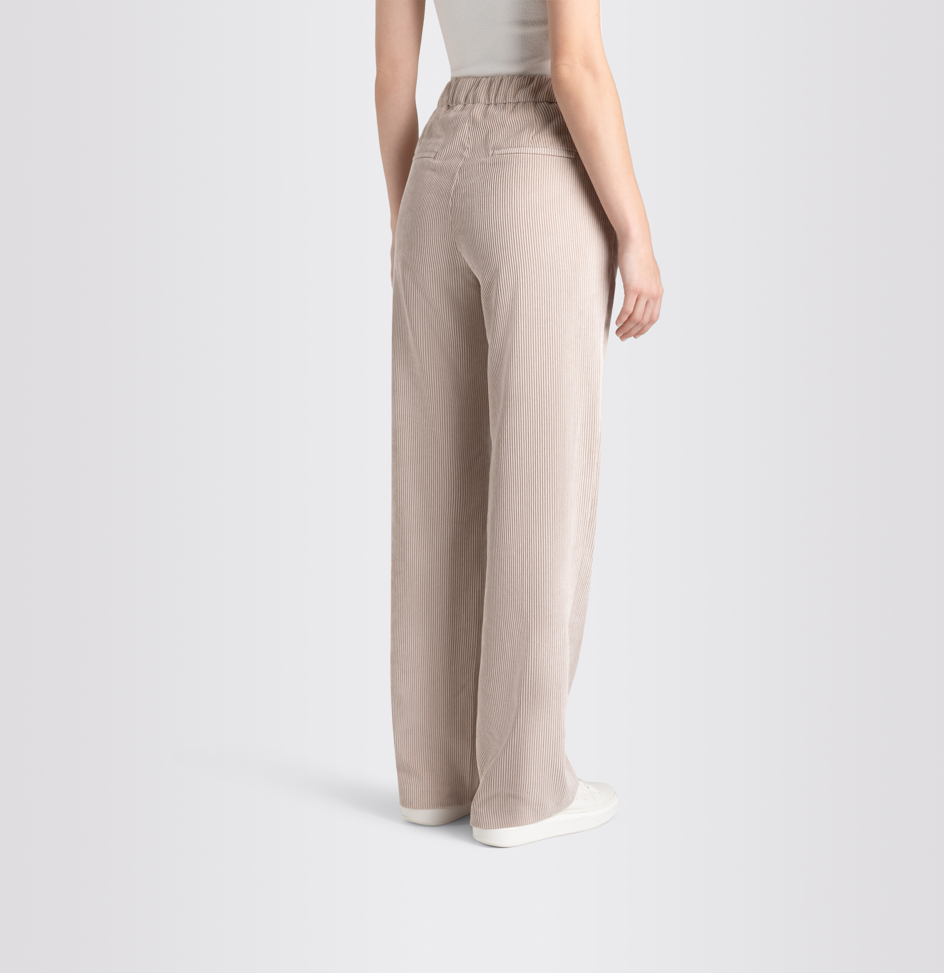 MAC_Autumn-2024_215_3051-00-0410-215_14-jpg