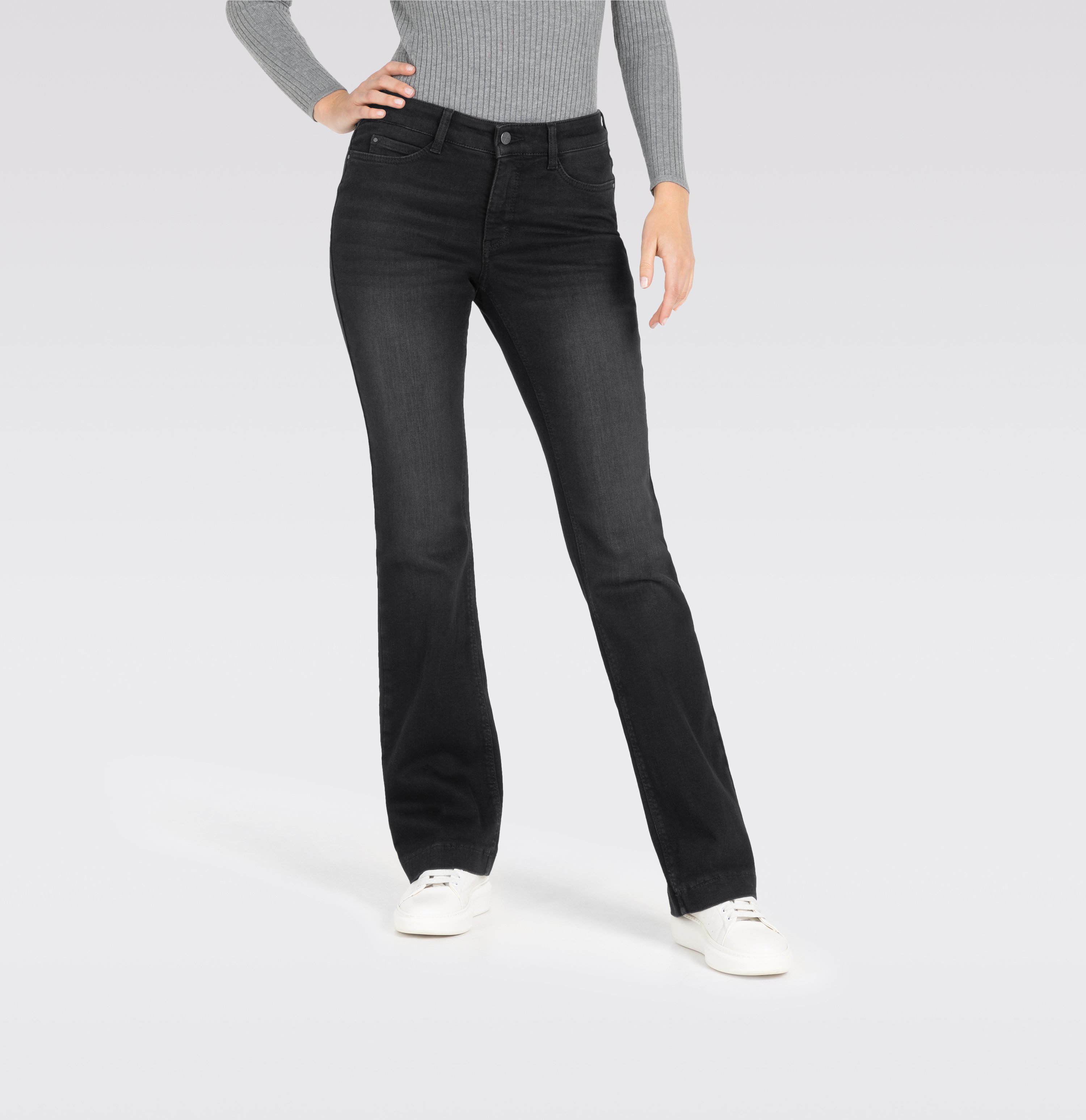 MAC_Autumn-2024_D988_5429-90-0358L-D988_12-jpg