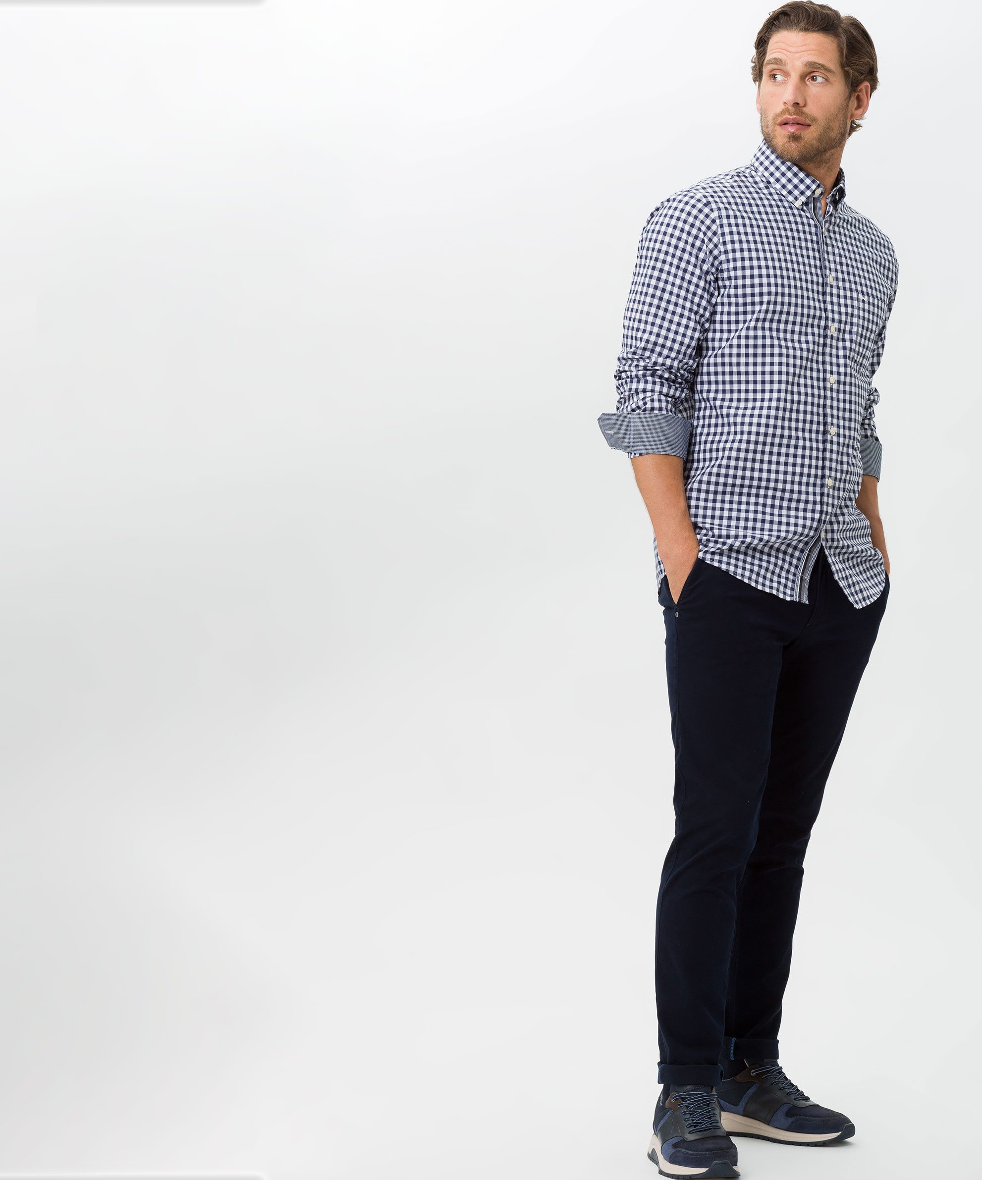 BRAX_221_23_851204_7882020_3