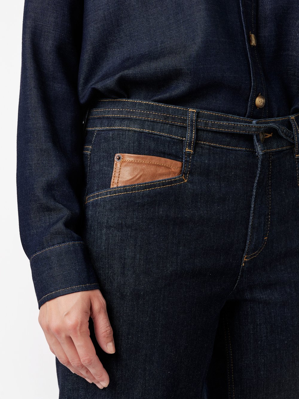 TONI_HW25-NOS_591_12-941125-30_4-jpg