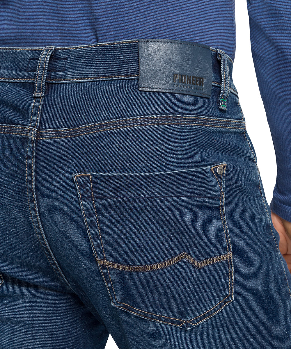 PIONEER_HerbstWinter-2021_6824_P01616100006501-6824_6