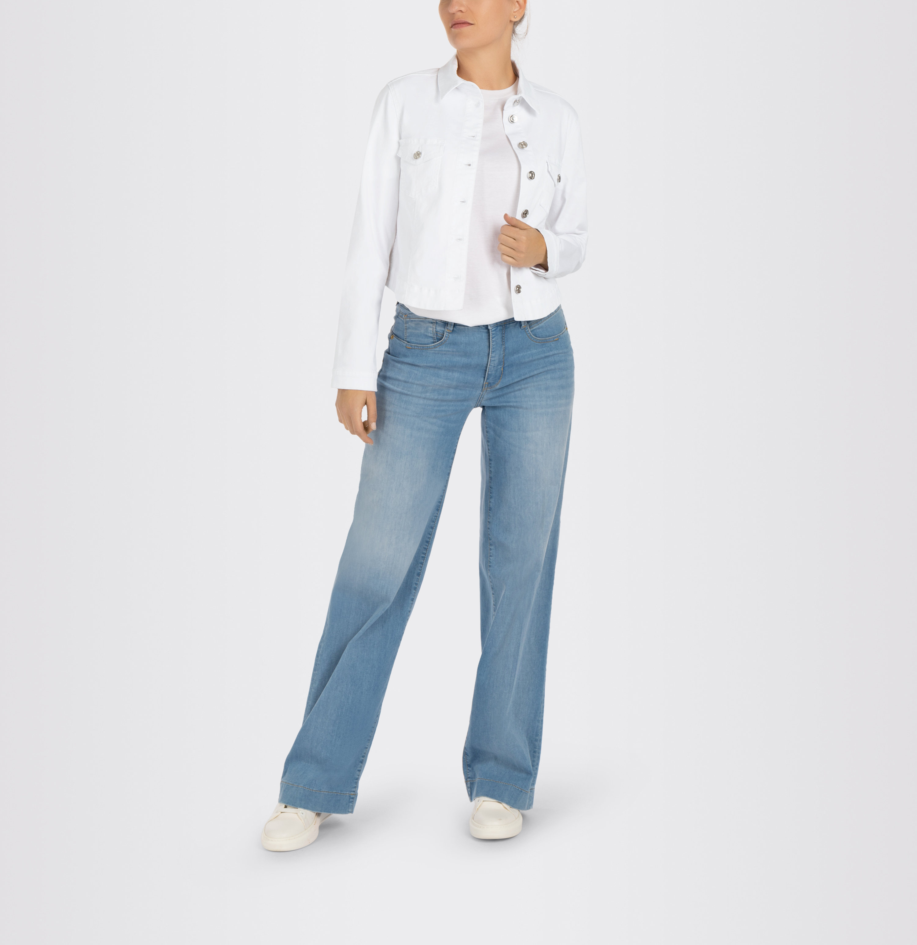 MAC_Spring-2025_D010_0104-90-0391-D010_11-jpg