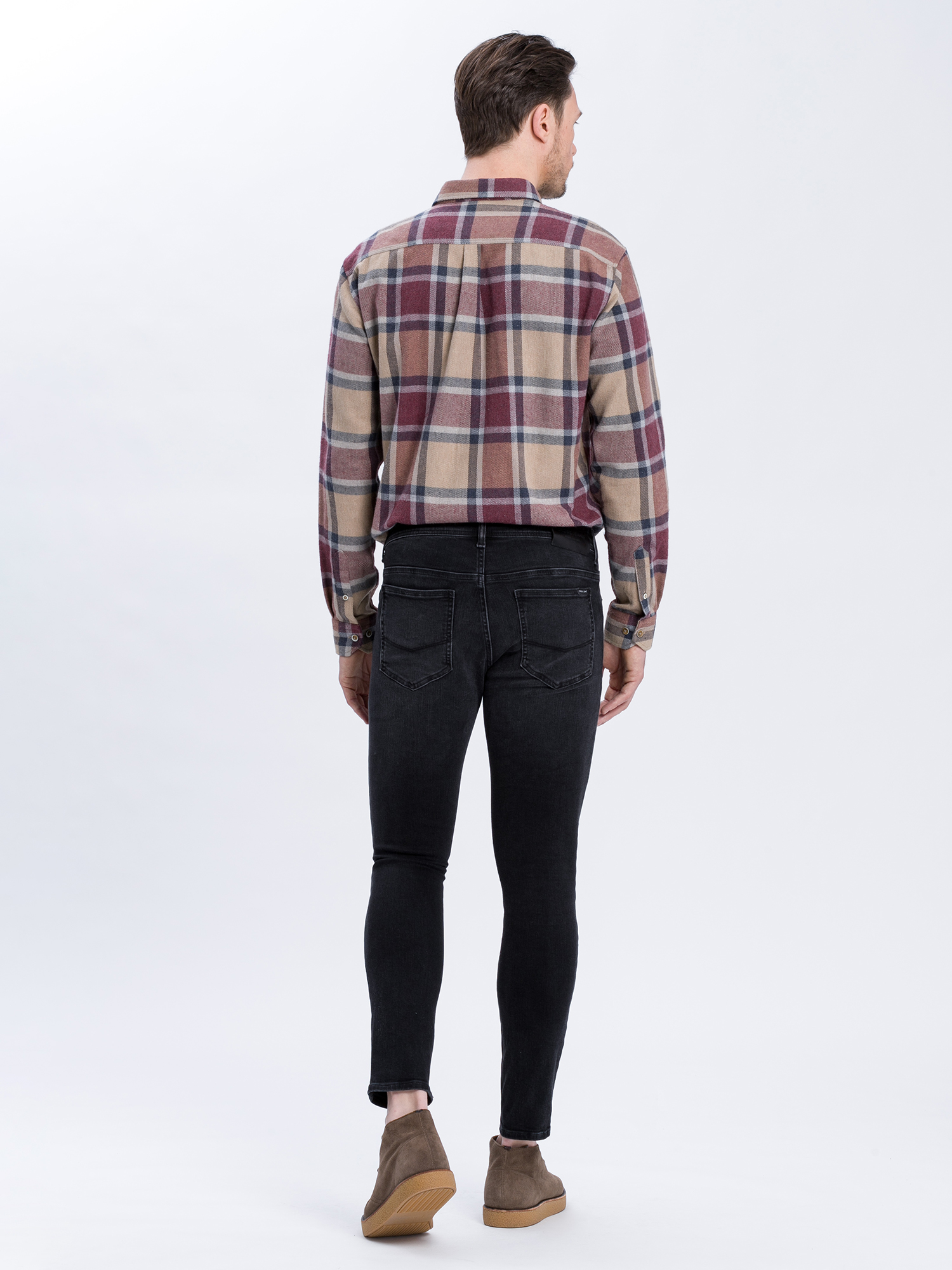 E_162_008_cross_jeans_null_2