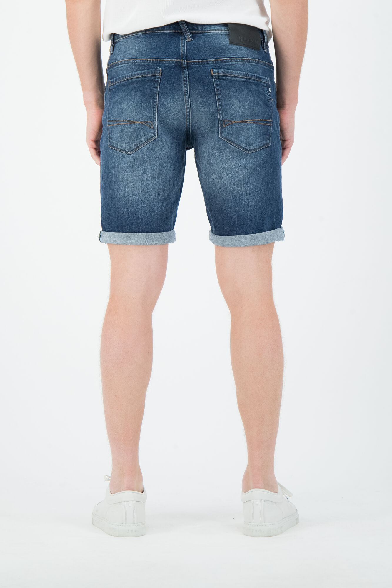 12304-onmodel-back-2000-59452b58