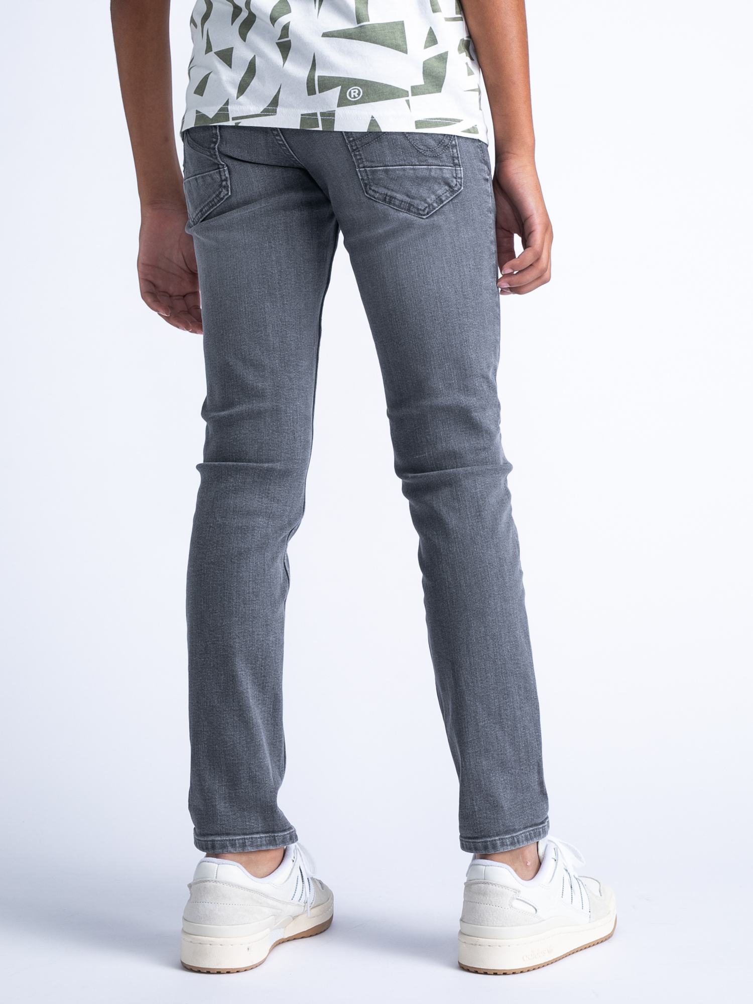 Petrol-Indus_NOOS-NOOS_9700_RUSSEL_4-jpg