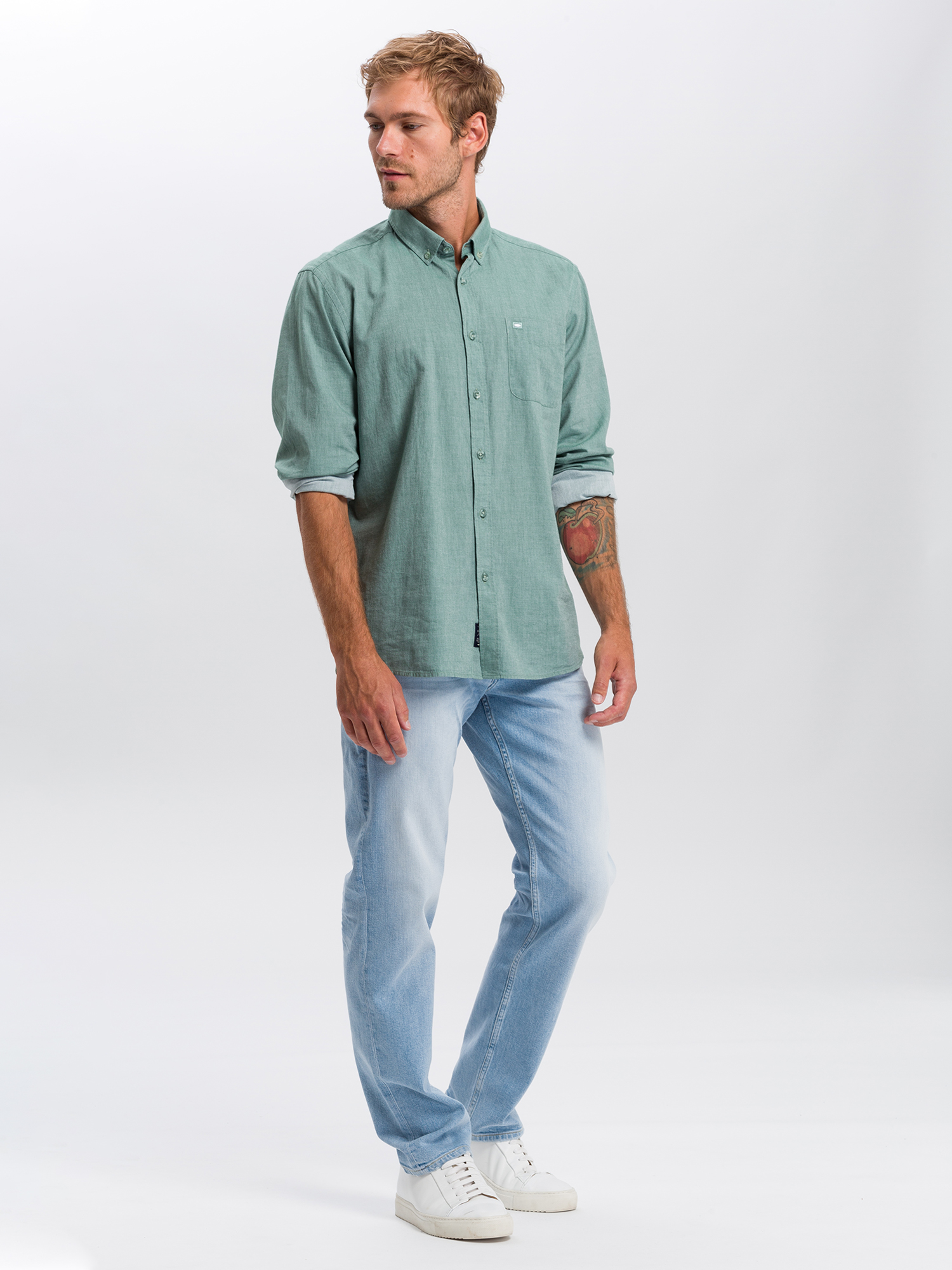 E_161_142_cross_jeans_null_3