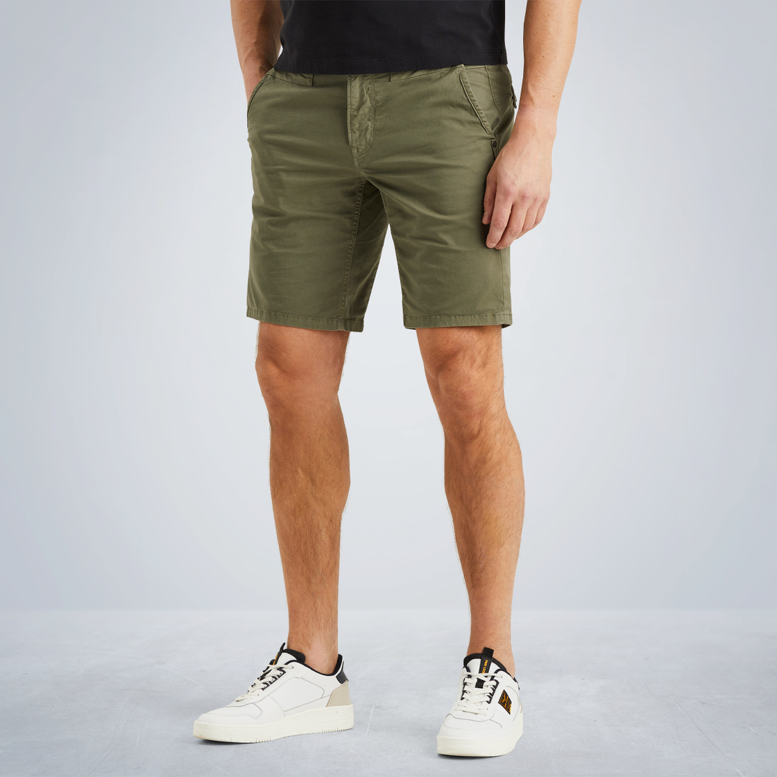 PSH2504663-6149_model_2-jpg