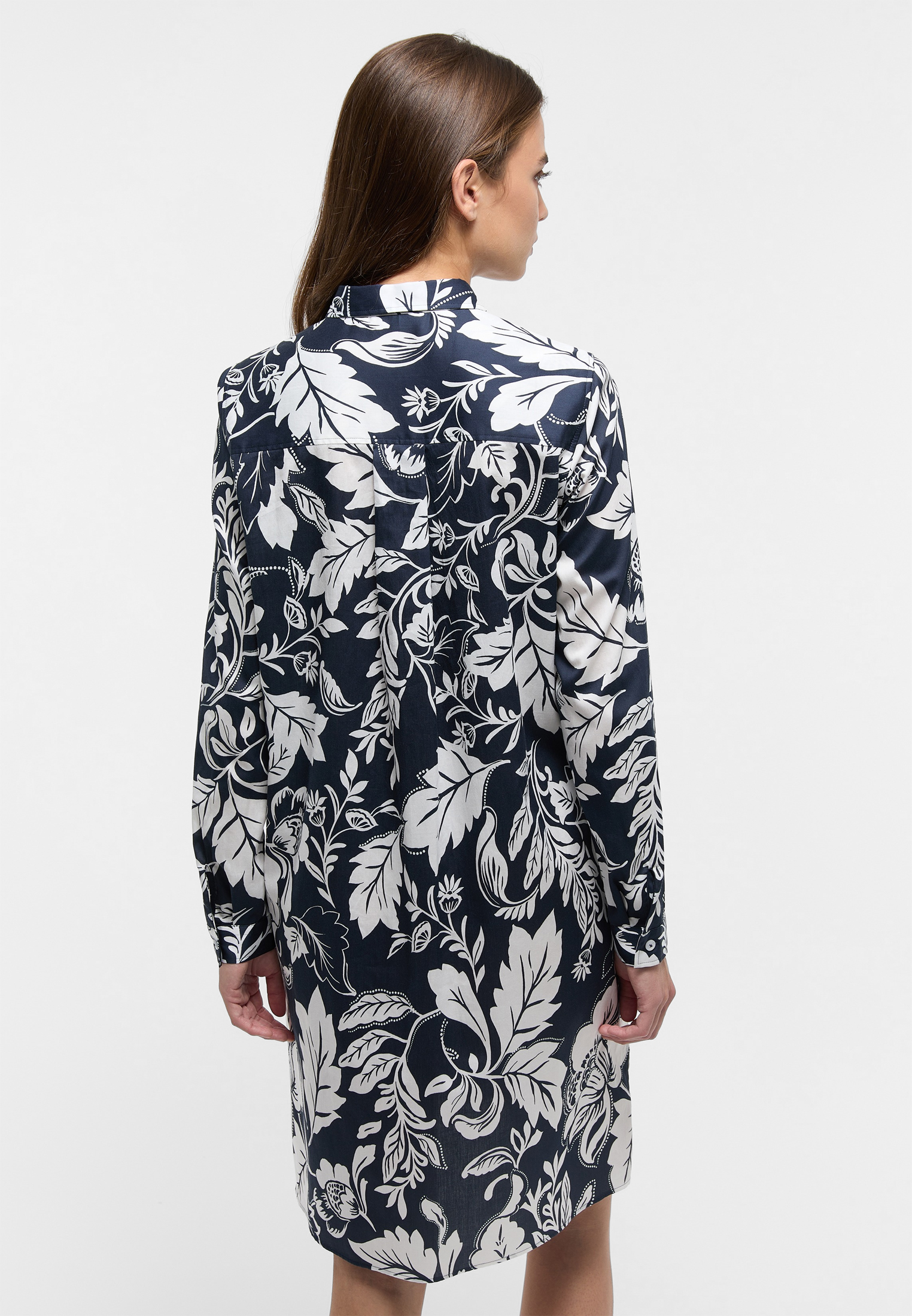 ETERNA_fall_winter-2025_01_2BL04303-7609_19D939-_3-jpg