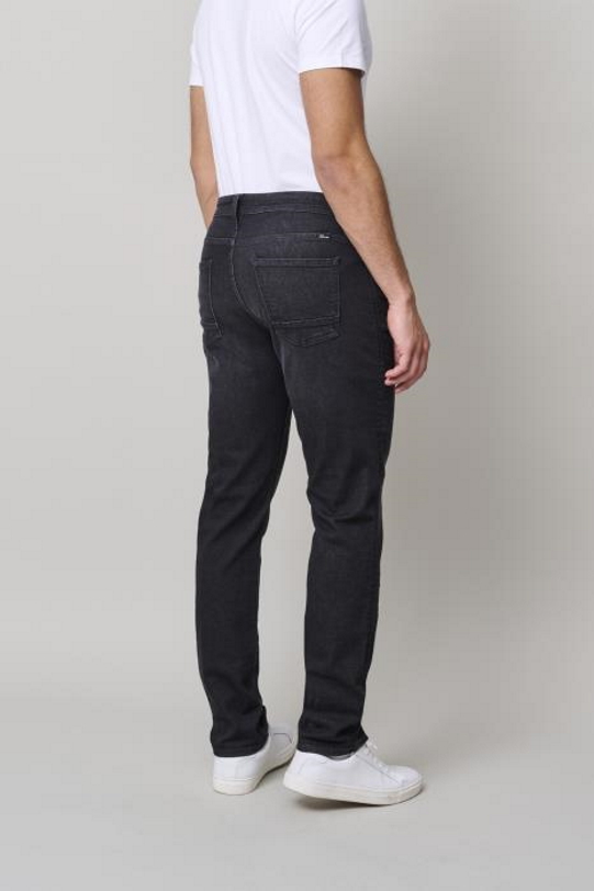 0e2c9400-3c4a-4050-b540-4792c6bcc310