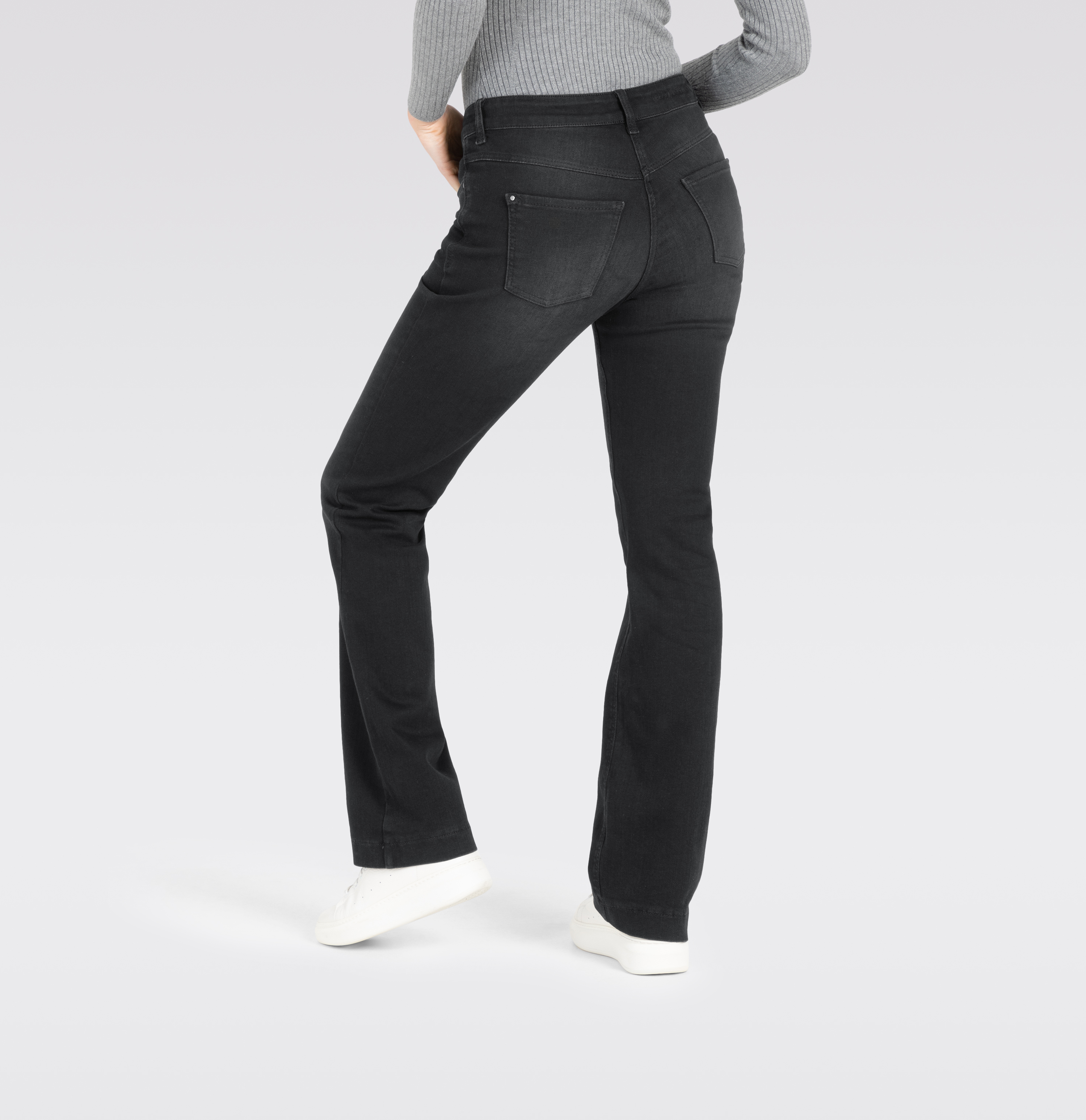 MAC_Autumn-2024_D988_5429-90-0358L-D988_2-jpg