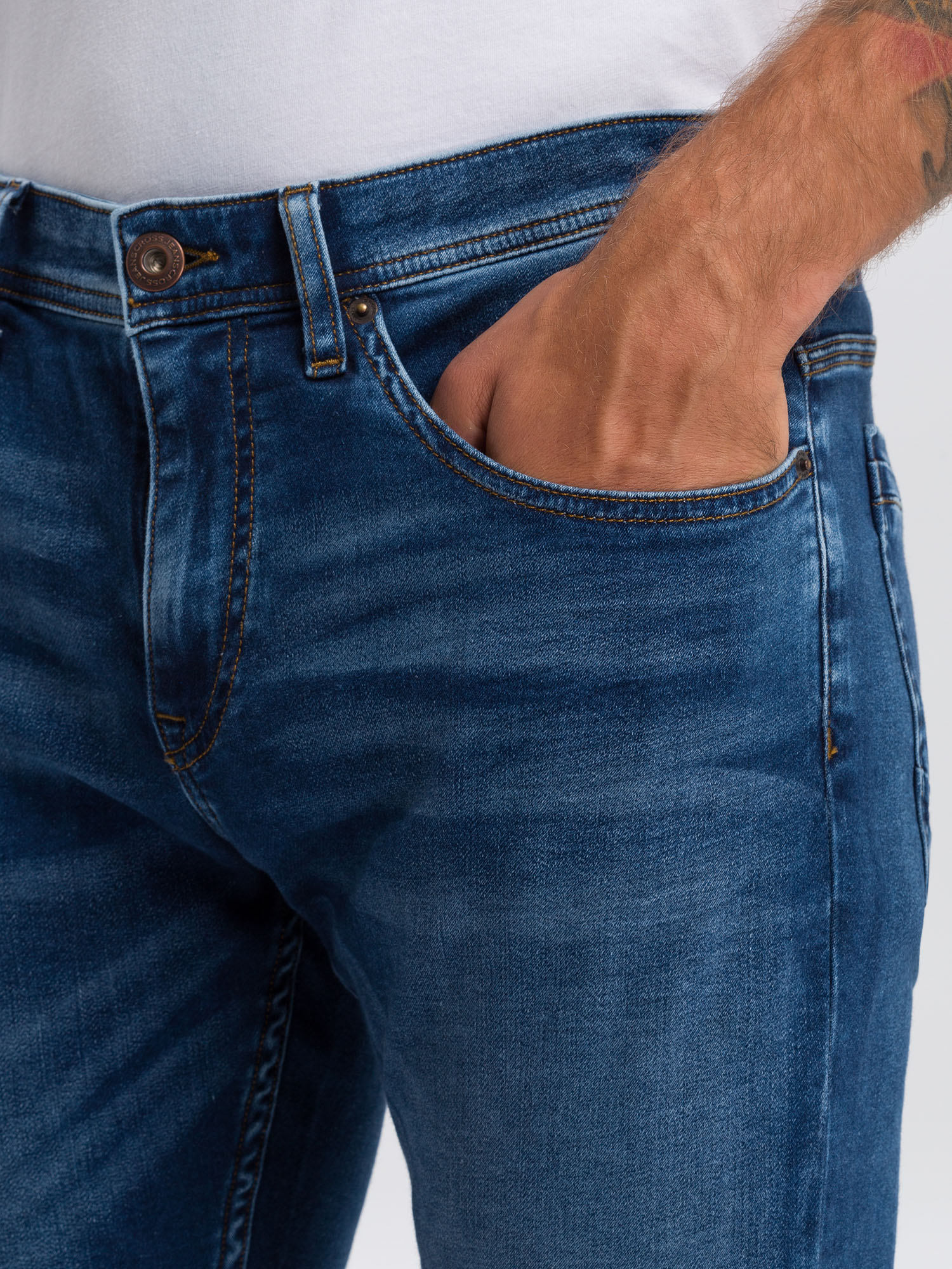 E_197_023_cross_jeans_null_4-iptn