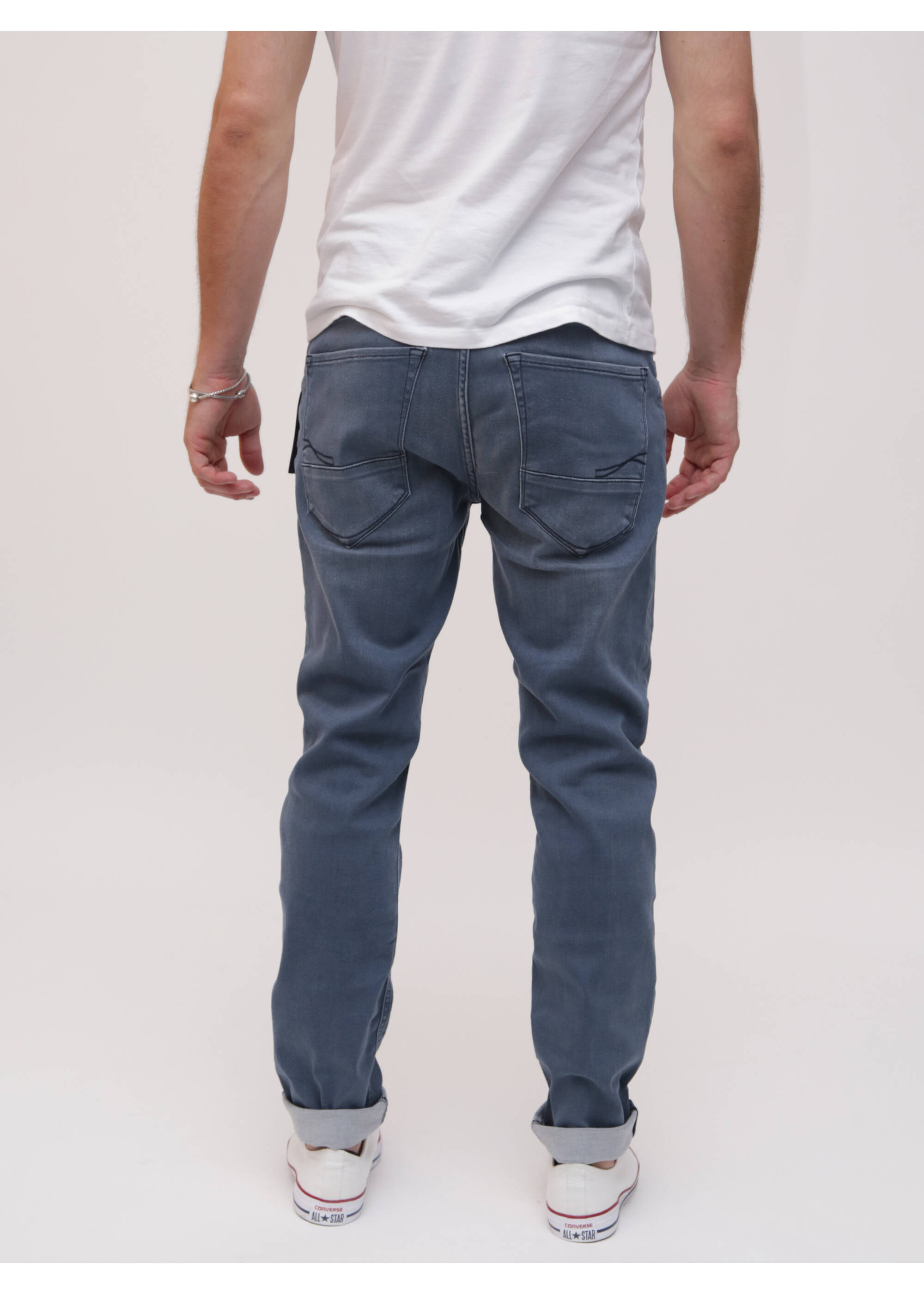 MOD-SP22-1002-3573_30_2000x2800