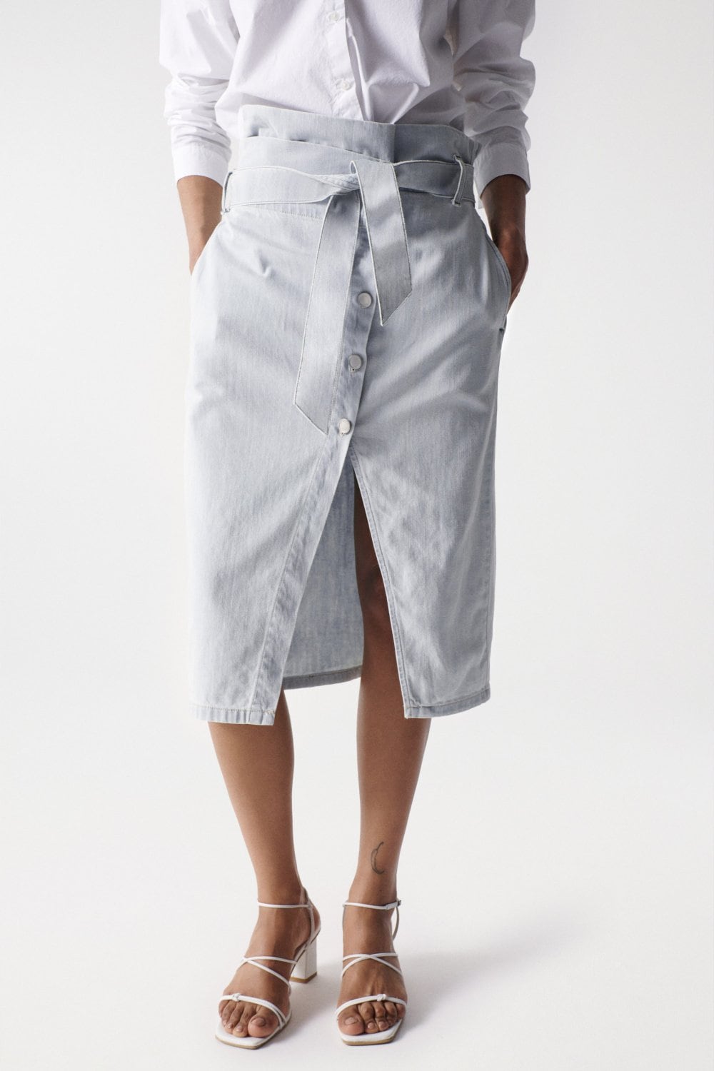 kleidjeanslight4 SALSA JEANS JEANSROCK asymmetrical buttons light blue 21005951.0851