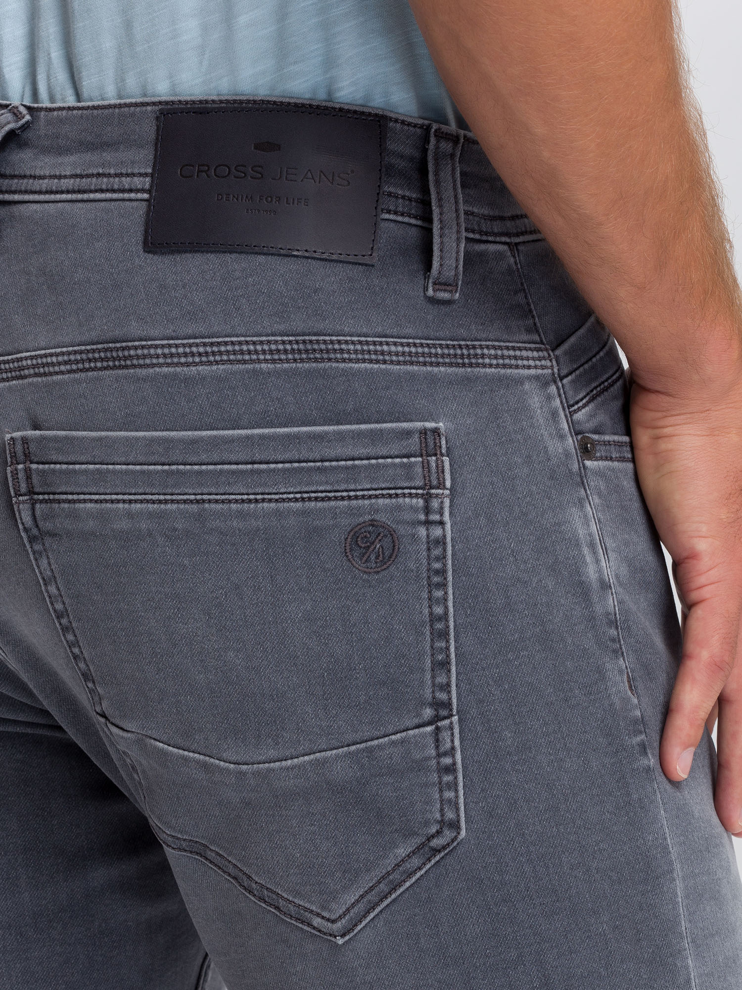 E_197_022_cross_jeans_null_5