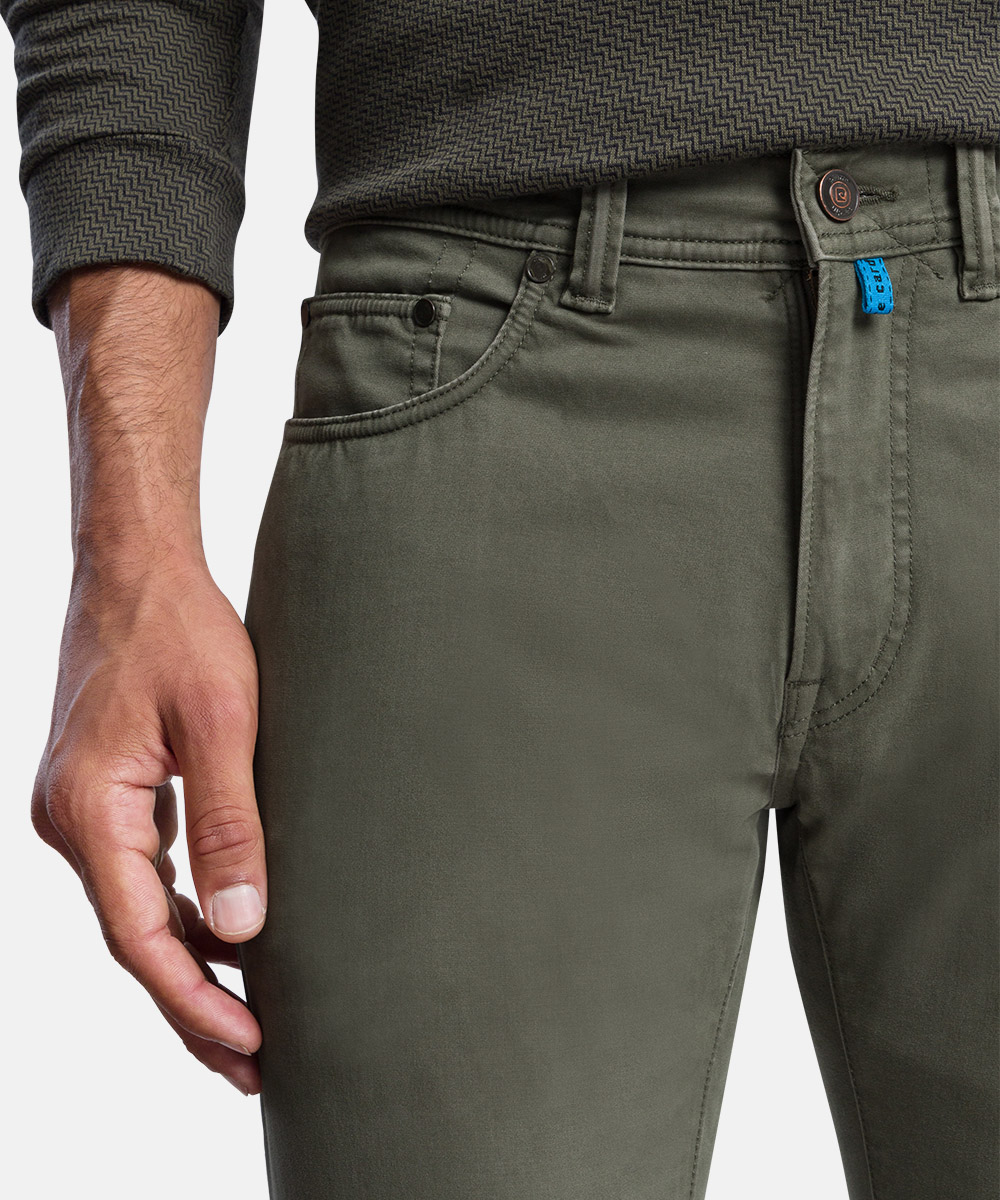 Pierre-Cardi_FruhjahrSommer-2023_52