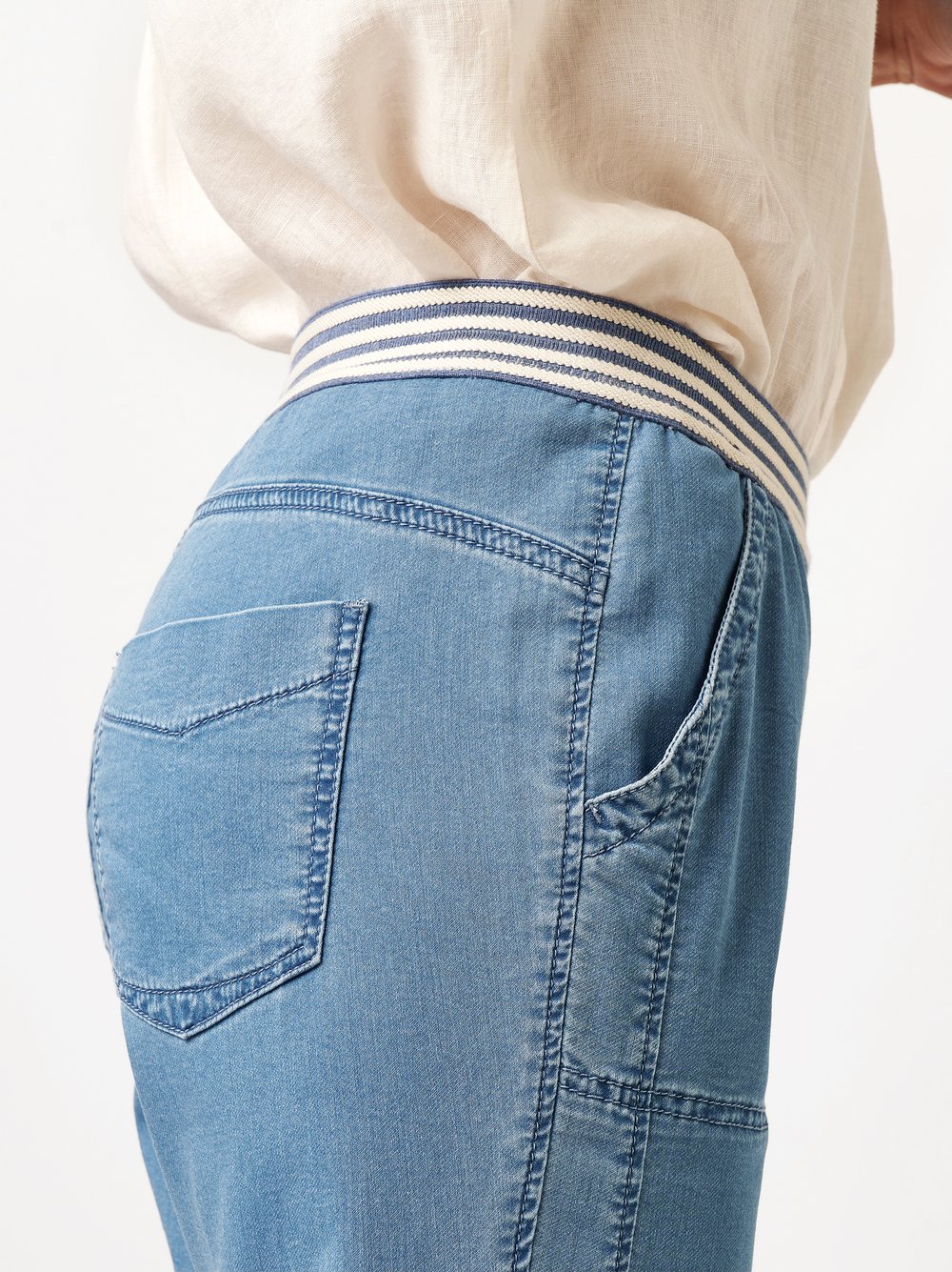 TONI_FS26-Kollektion_053_21-211805-8_4-jpg