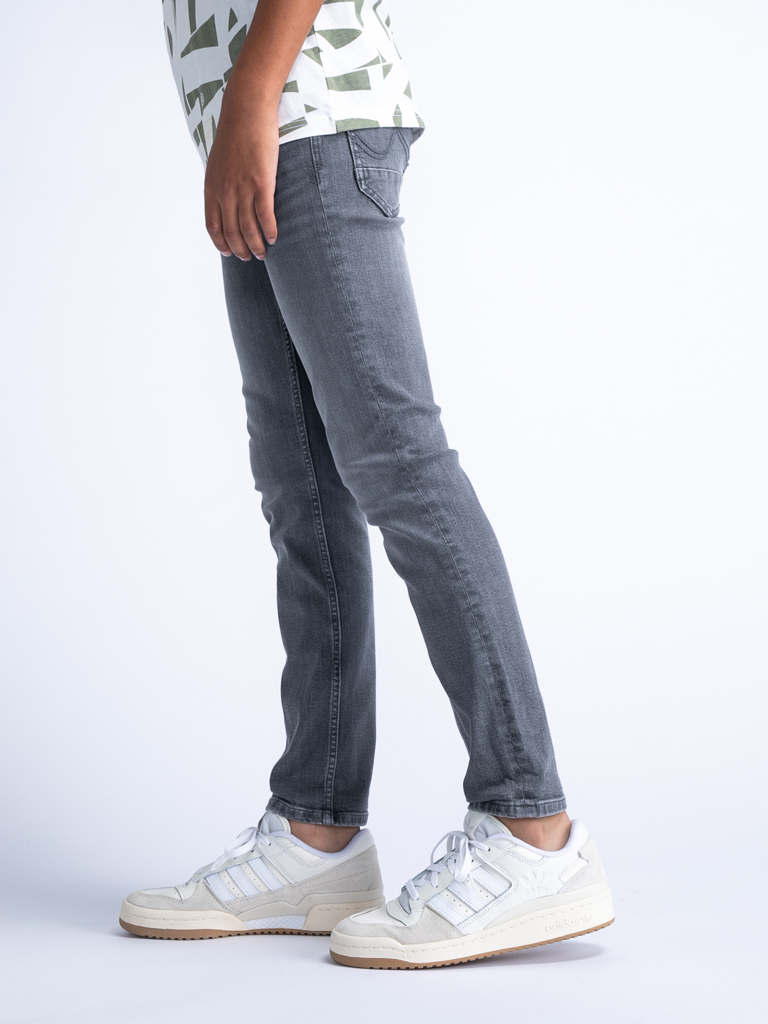 Petrol-Indus_NOOS-NOOS_9700_RUSSEL_11-jpg