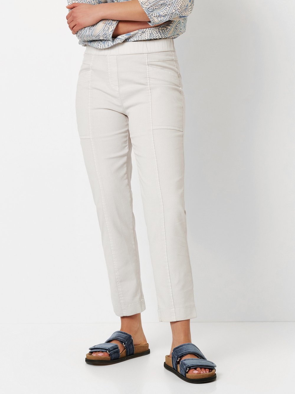 TONI_FS25-NOS_071_27-361805-21_2-jpg