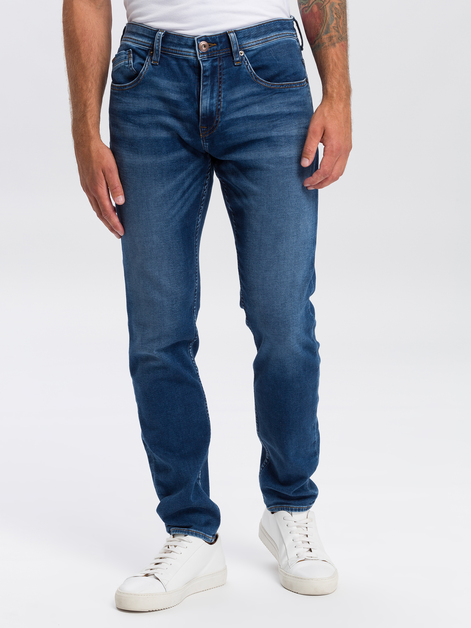 E_197_023_cross_jeans_null_1