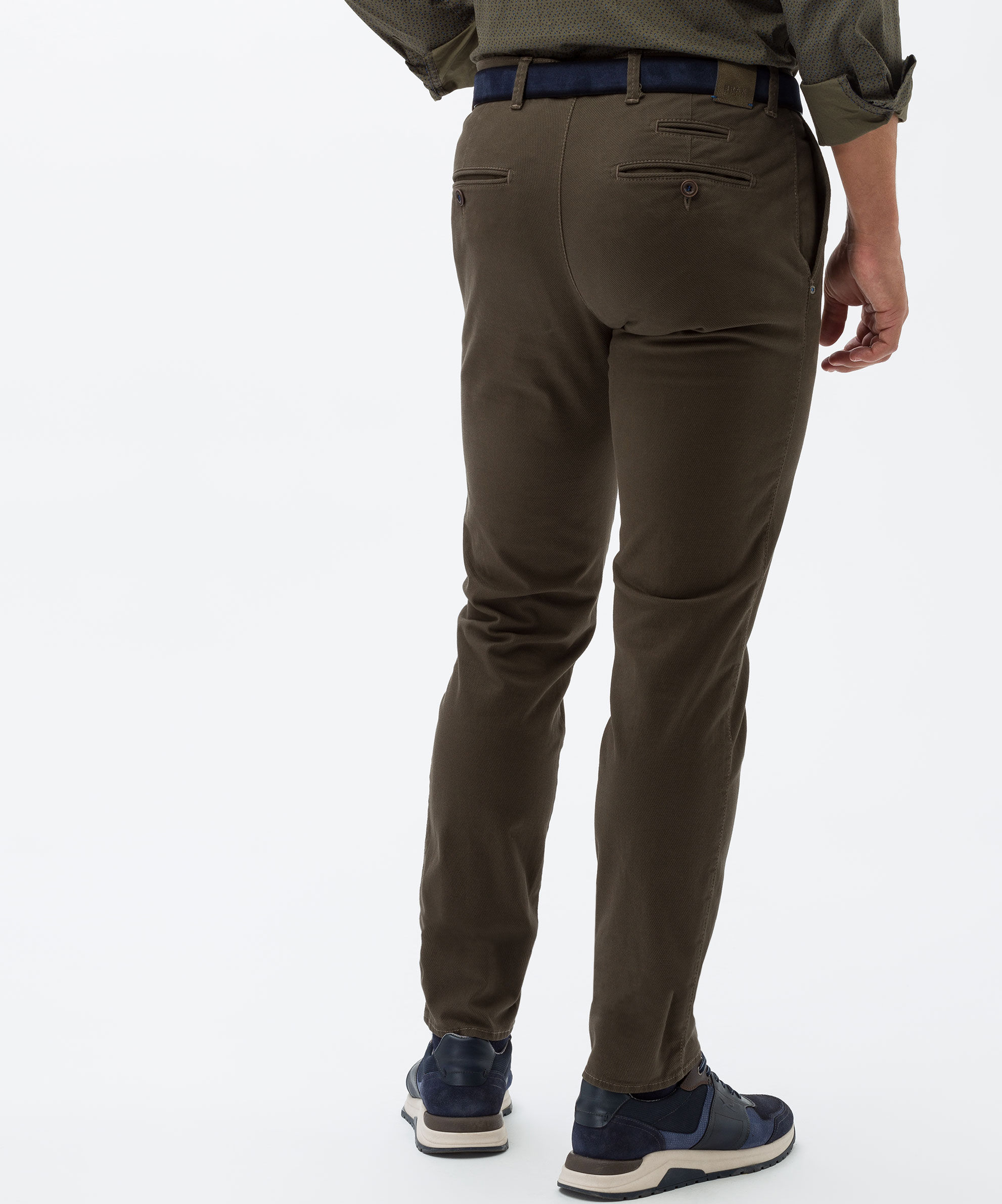 BRAX_221_32_851204_7882020_5