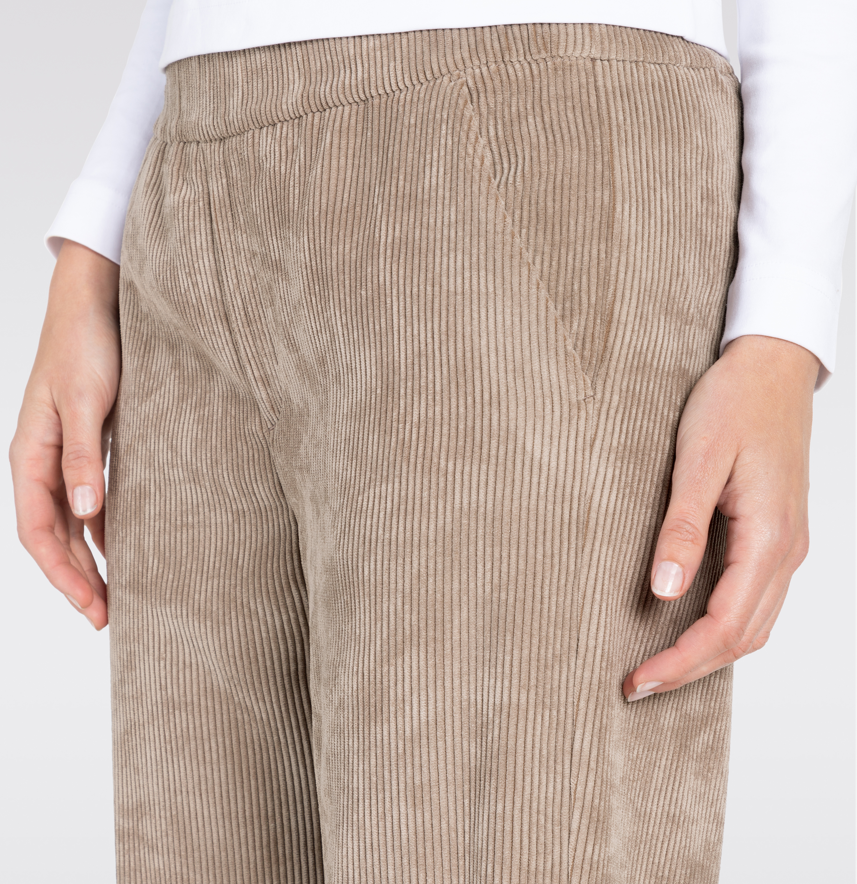 MAC_Autumn-2024_242_3045-00-0410-242_9-jpg